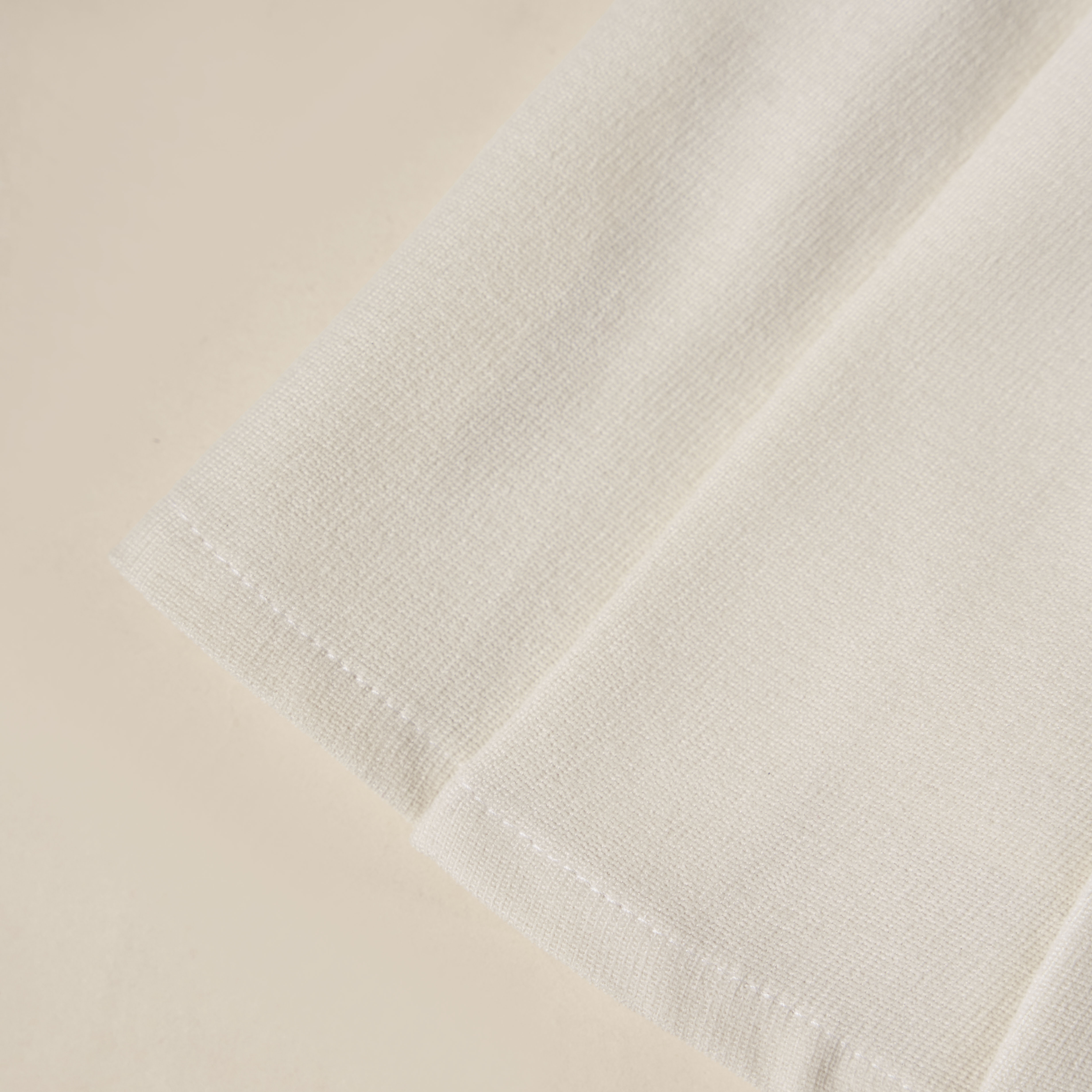 Chân váy nhung xếp ly