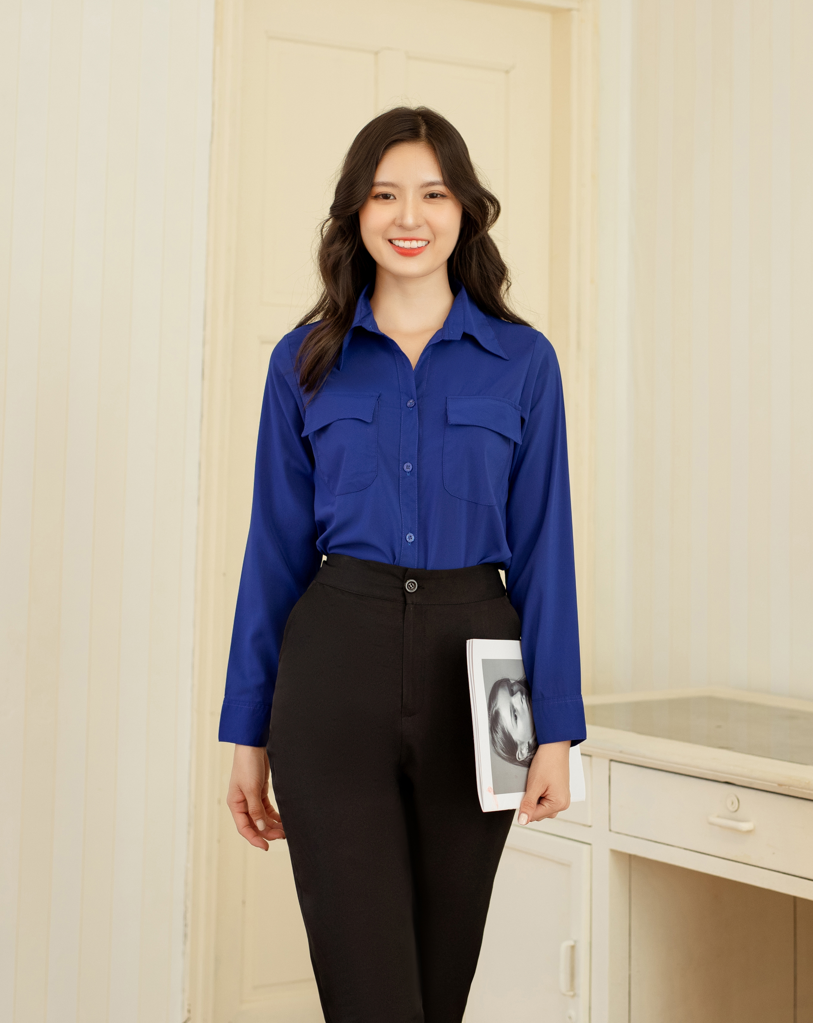 Sơ mi form dài xẻ eo cao xinh xắn_thumbnail_10