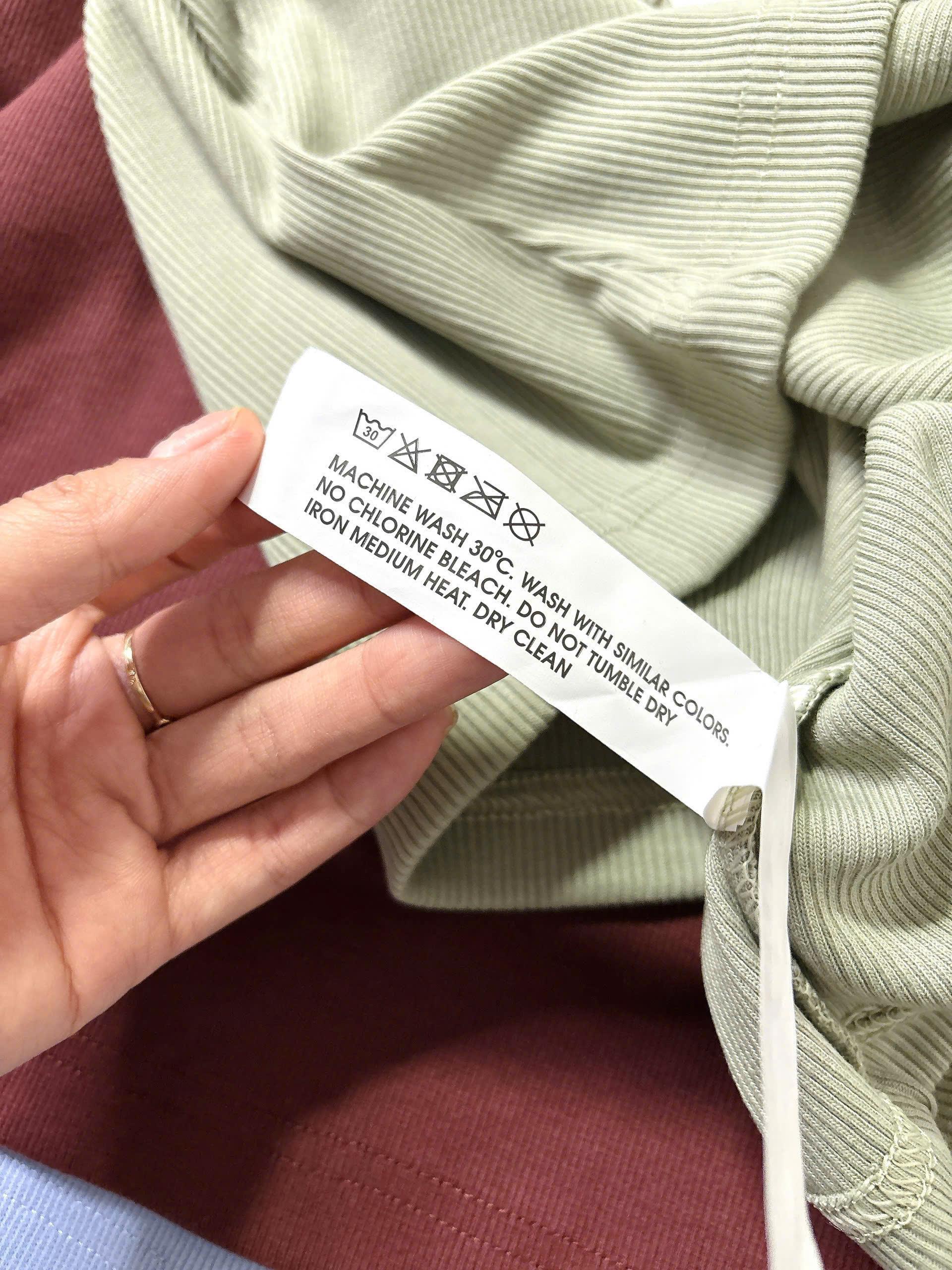 H68 ÁO THUN 4 MÀU_thumbnail_1