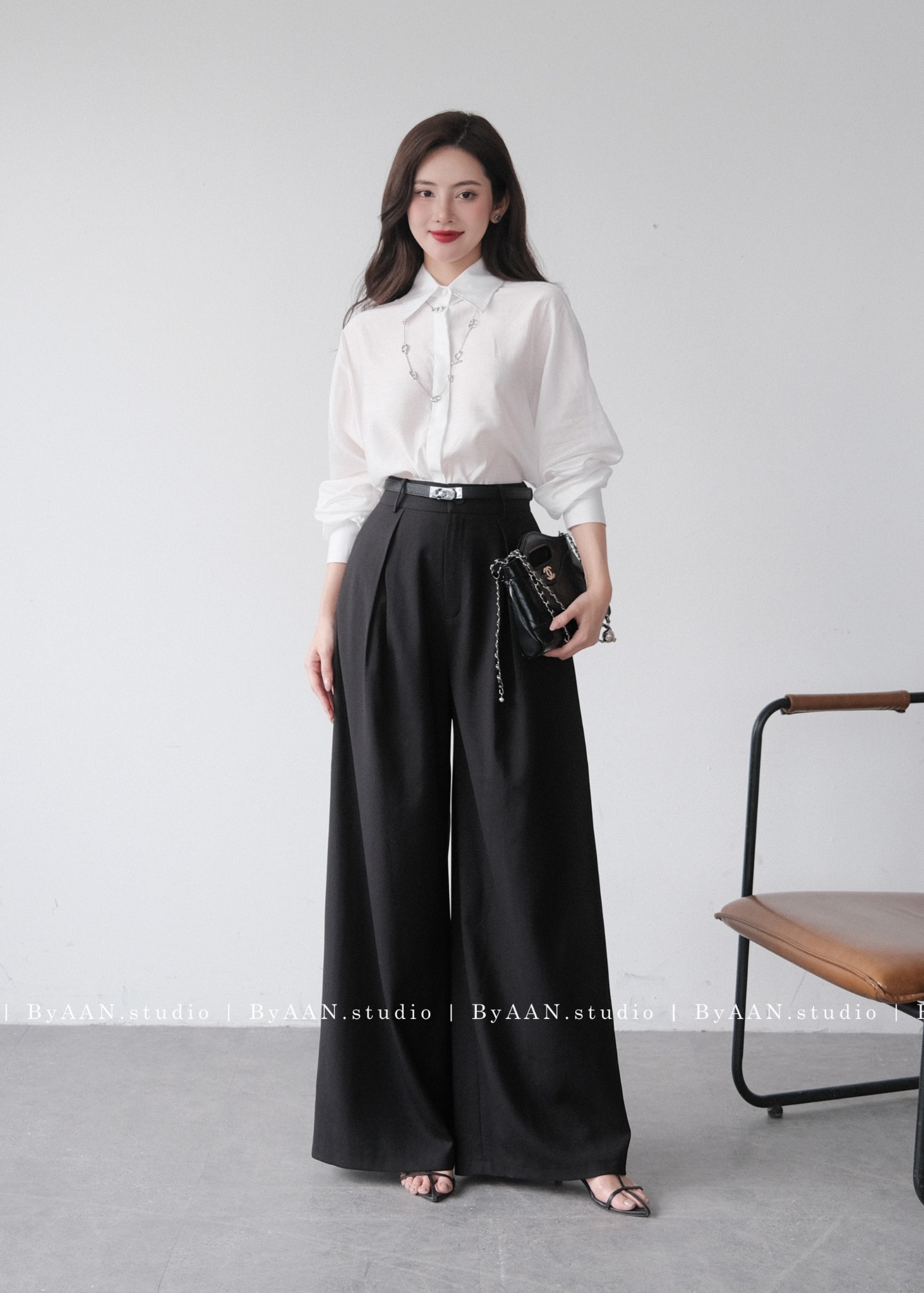 Quần suông đen ly chồng Noélis