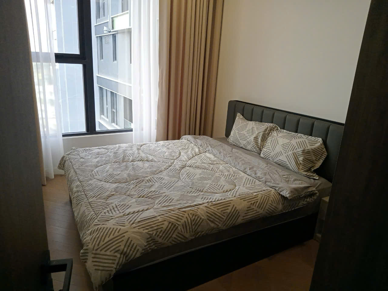 Tin thật 100% - Thuê nhanh căn hộ Lumiere Riverside view cực thoáng, nội thất mới 100% với mức giá cực tốt_thumbnail_2