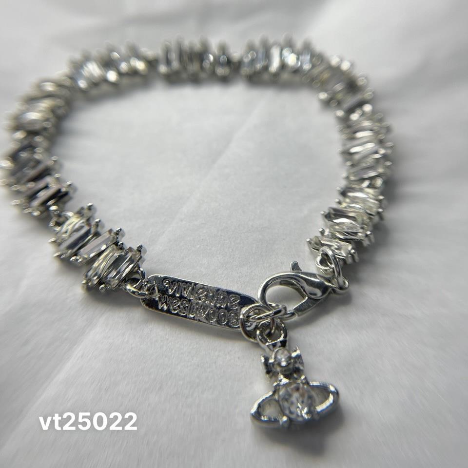 vòng tay vivience charm rơi kim cương full.