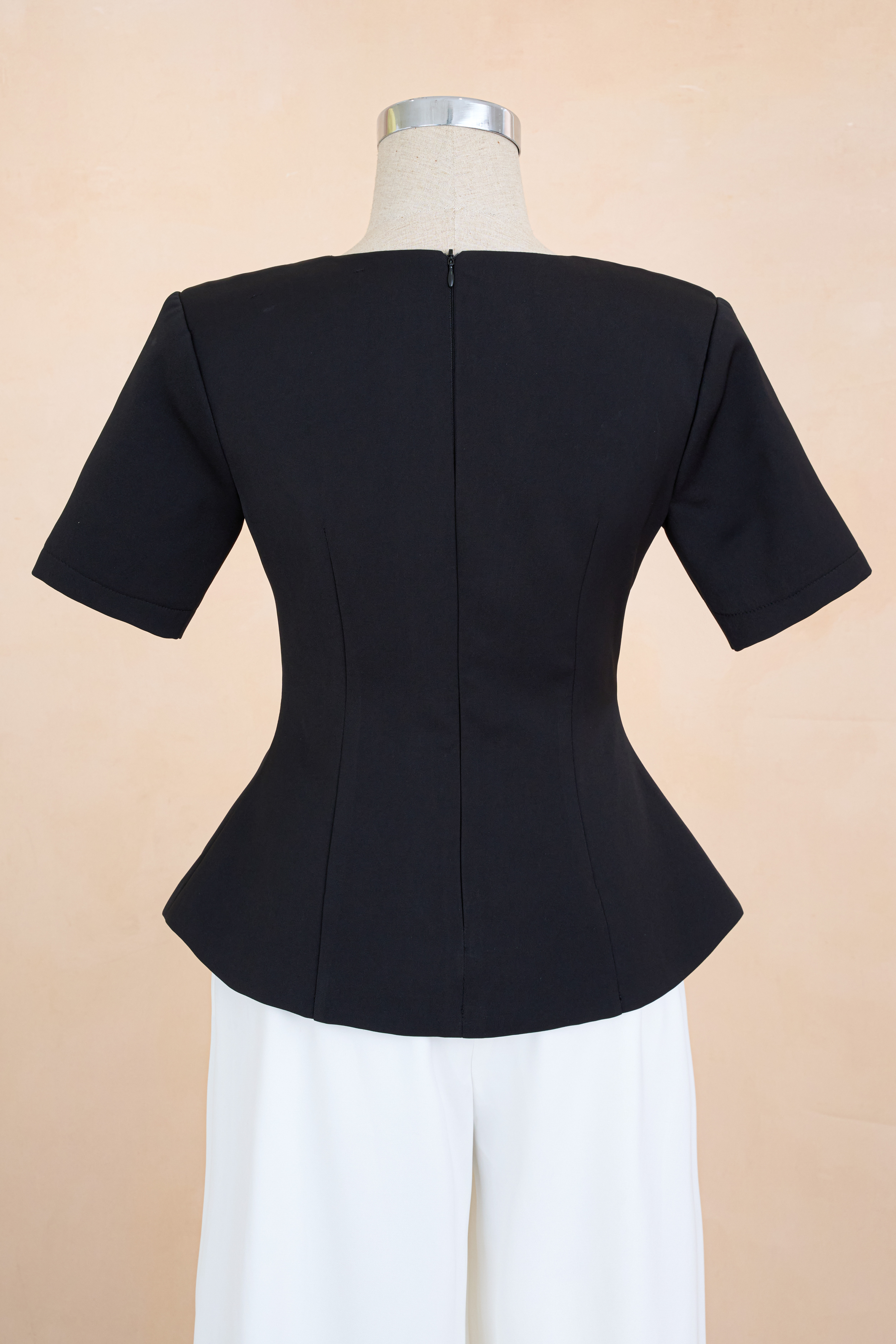 Áo PL Cổ Tròn Khuy Vàng_thumbnail_1