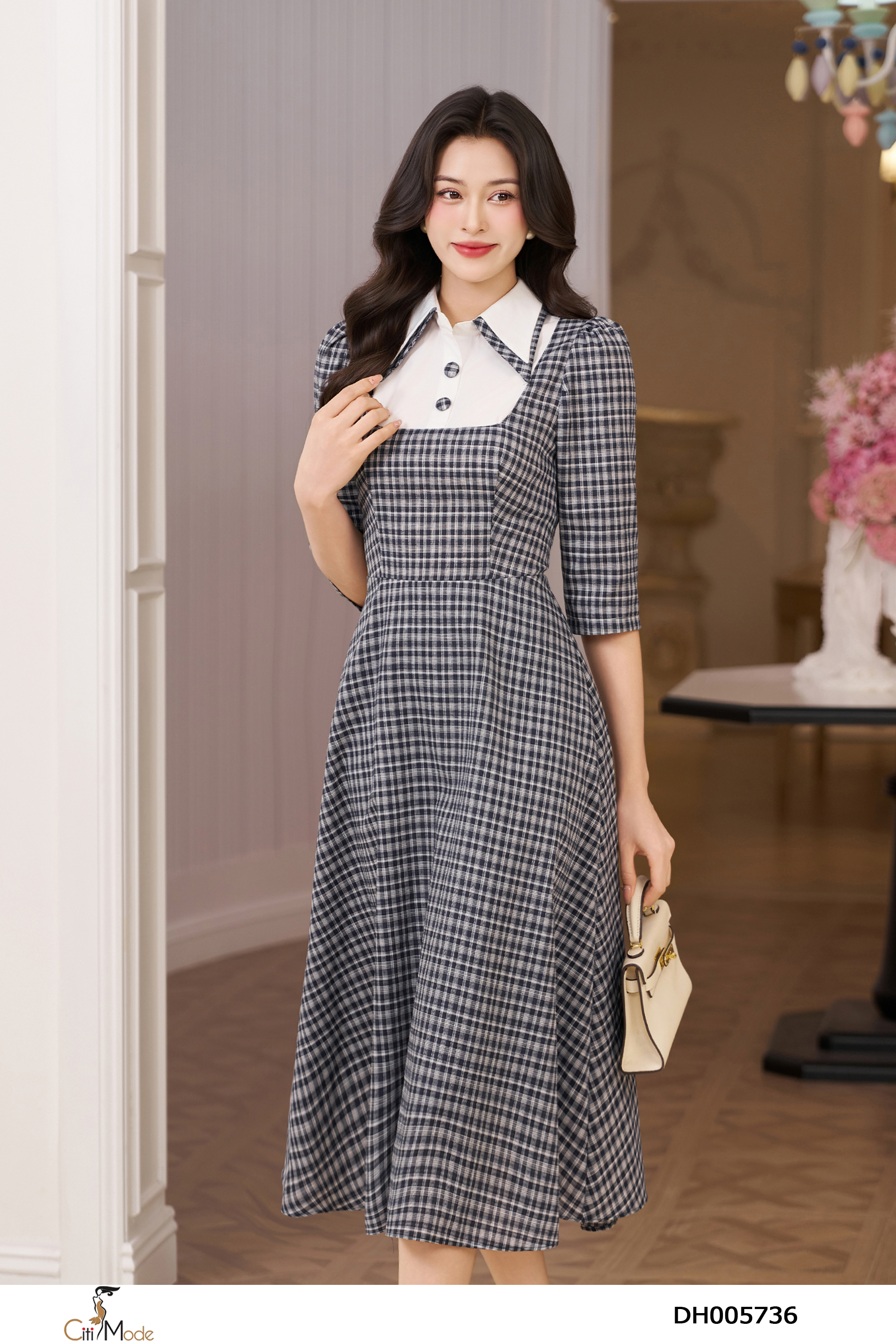 Đầm xòe kẻ phối trắng cổ đức tay lỡ_thumbnail_2