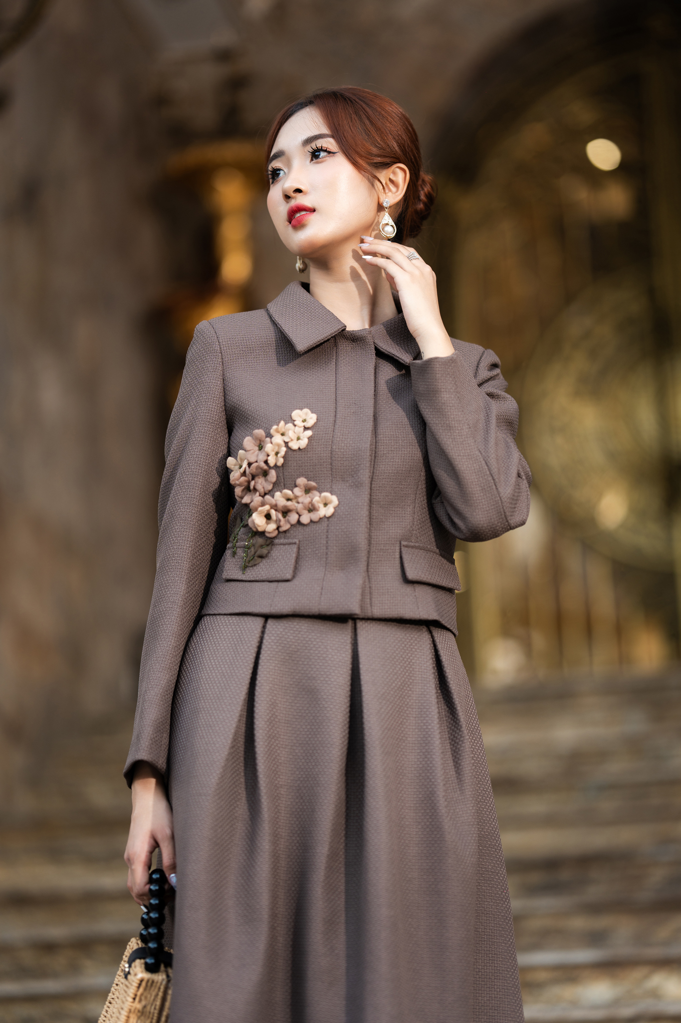 SET VEST ĐÍNH HOA MÀU NÂU MOCHA- DARRY SET_thumbnail_3