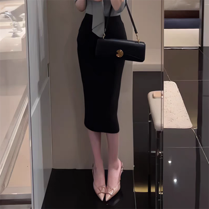 Chân Váy Bút Chì Công Sở Thanh Lịch