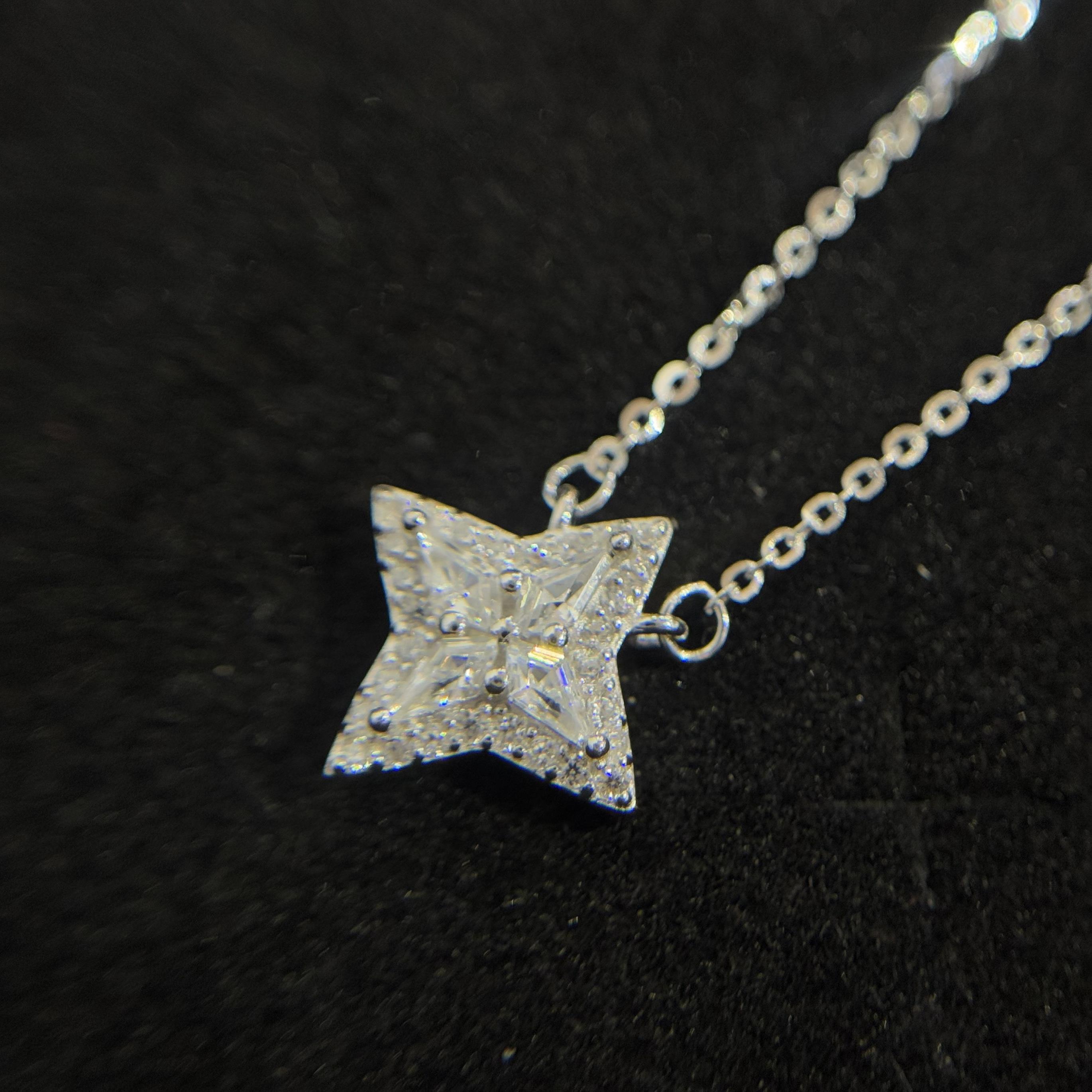 vòng cổ bạc 925 xi bạch kim charm sao nổi bốn cánh kim cương