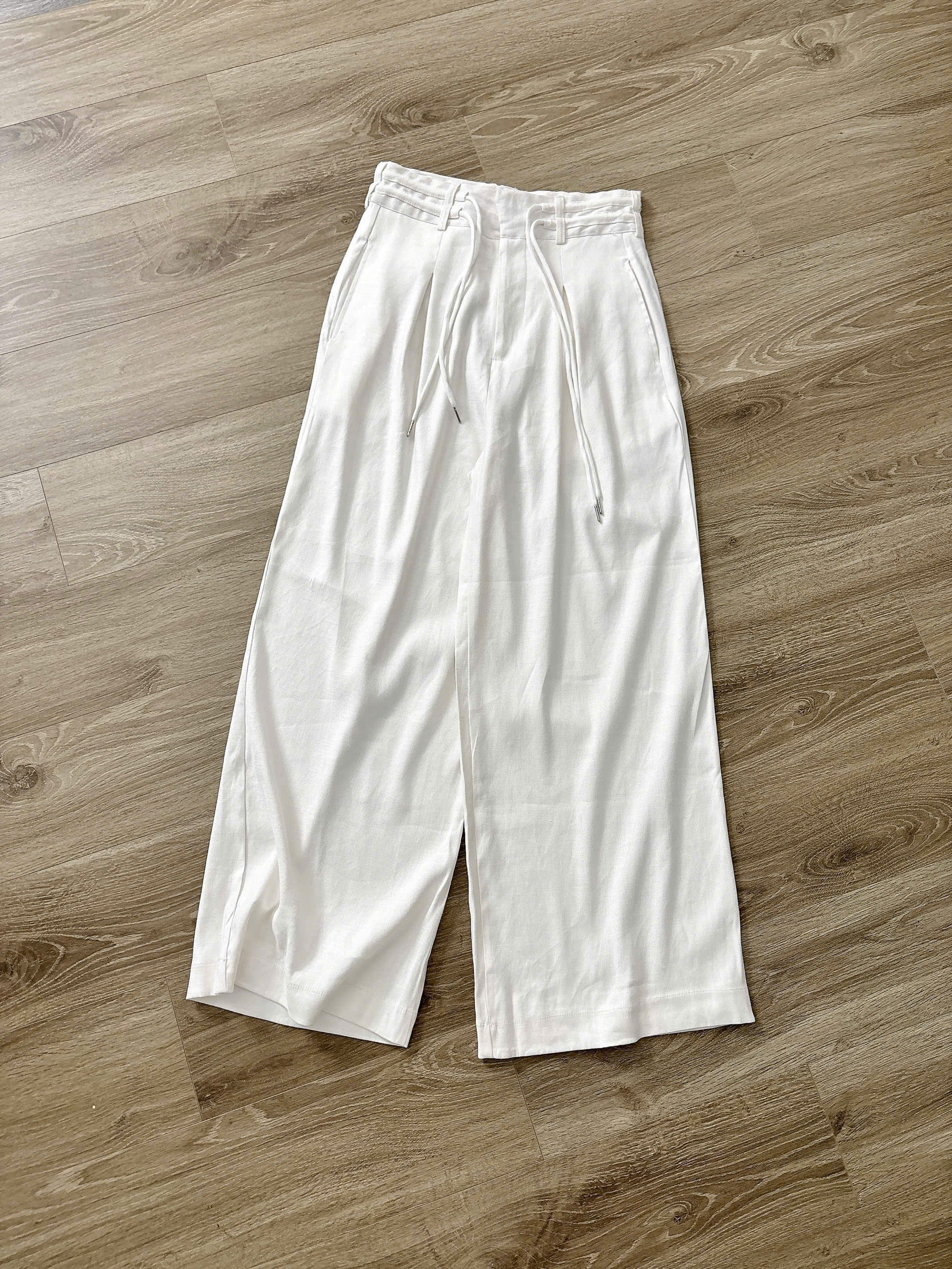 H63 QUẦN SUÔNG TRẮNG