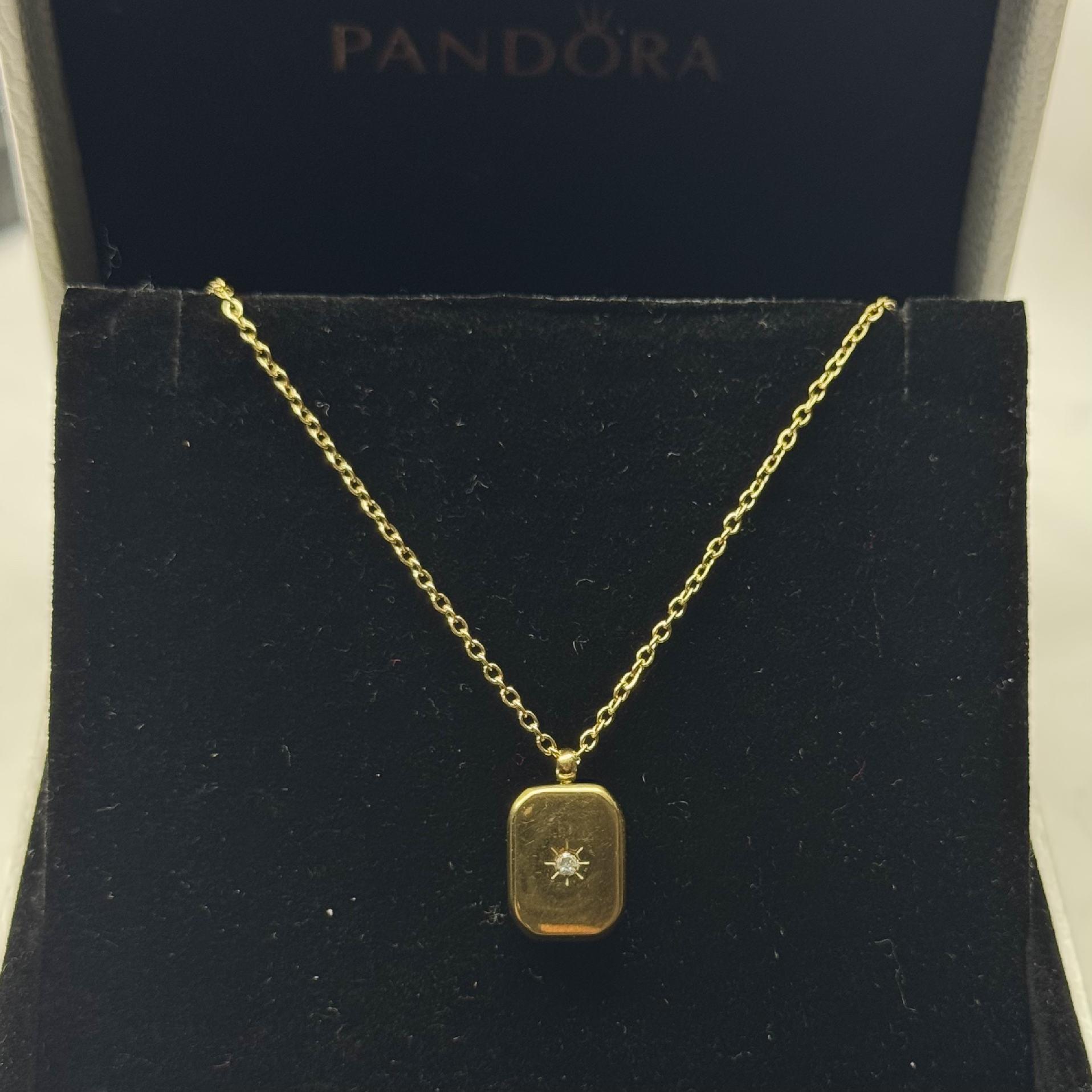 vòng cổ titan vàng charm chữ nhật đặc đính kim cương nhỏ _thumbnail_3