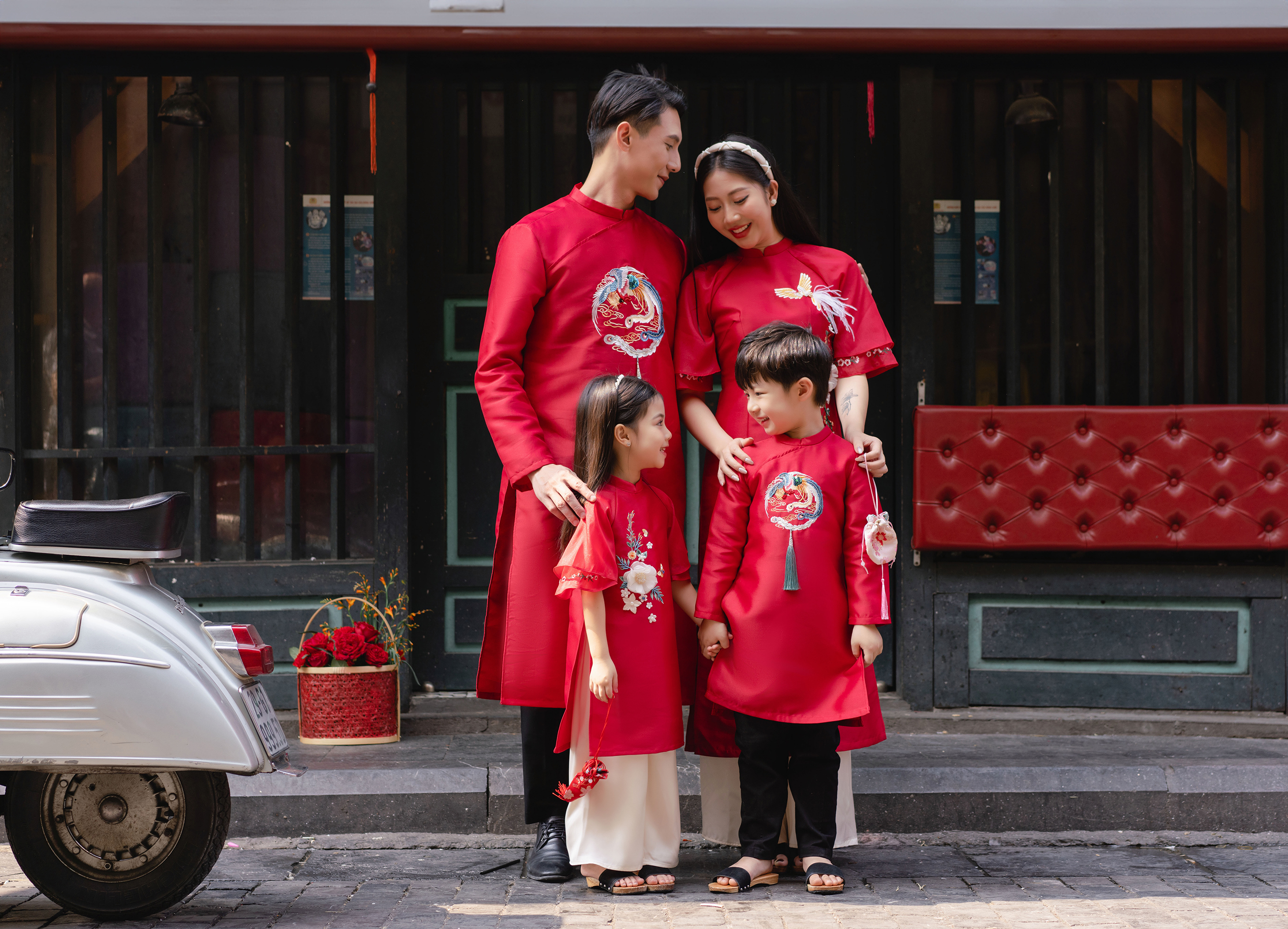 Áo dài bố thêu Phượng_thumbnail_3