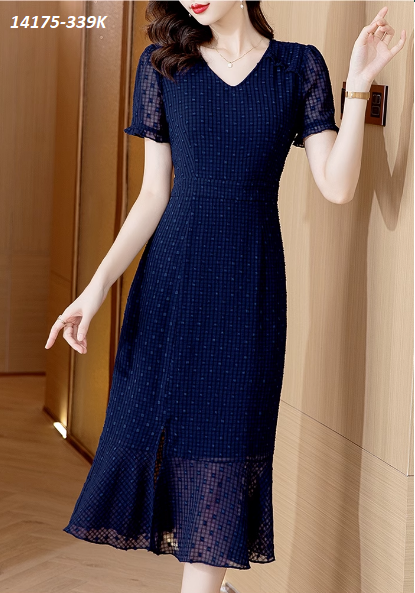 14175-Đầm đuôi cá tay ngắn cổ tim cách điệu (ren kẻ, lót)_thumbnail_0