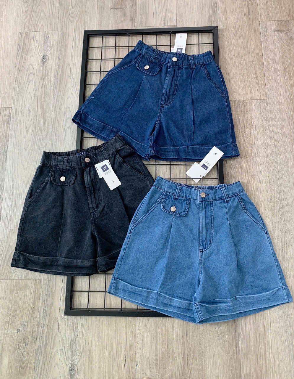 Q23 QUAN NU GAP_thumbnail_4