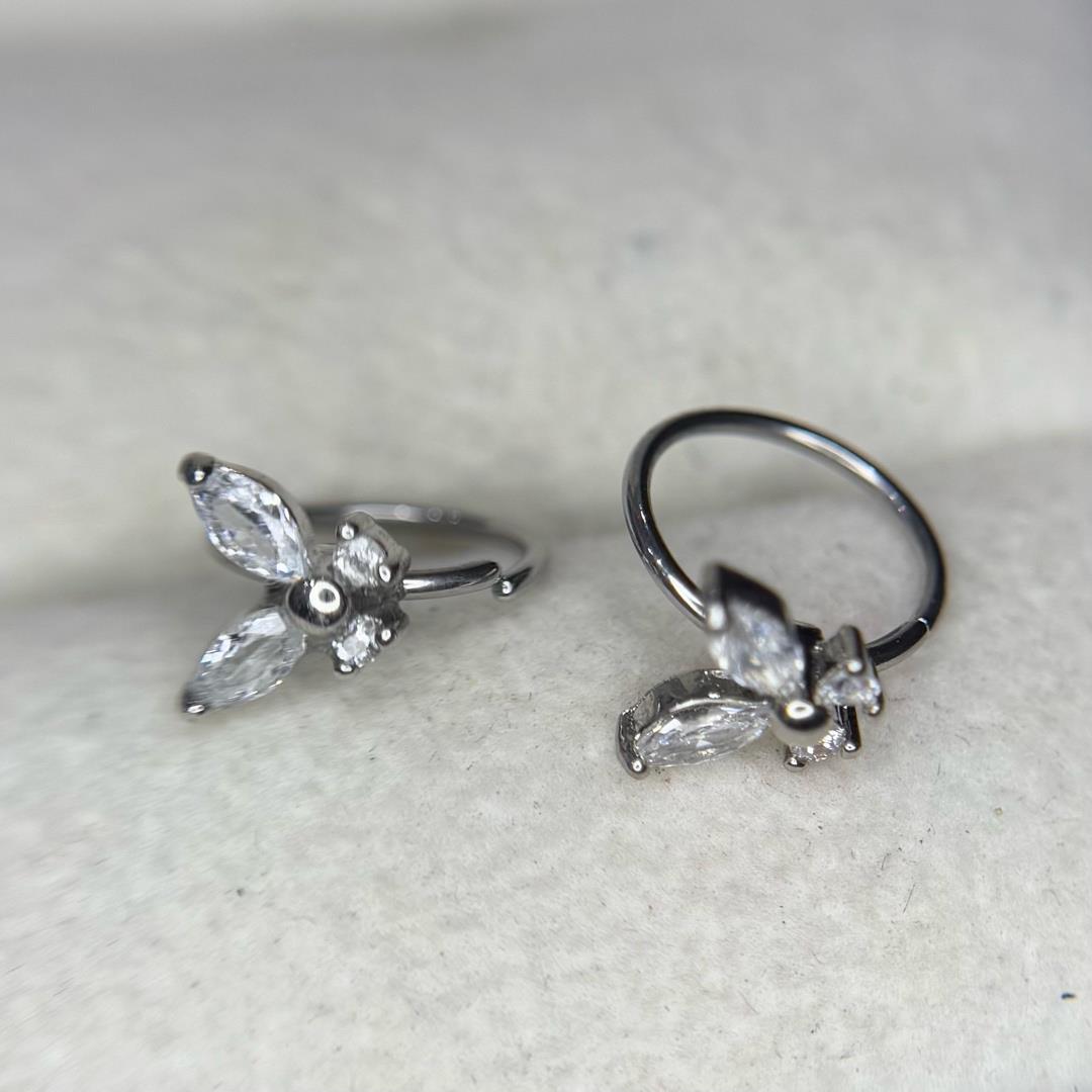 vòng bẻ con bướm trắng cánh dài to đẹp xinh lung linh size 8_thumbnail_1