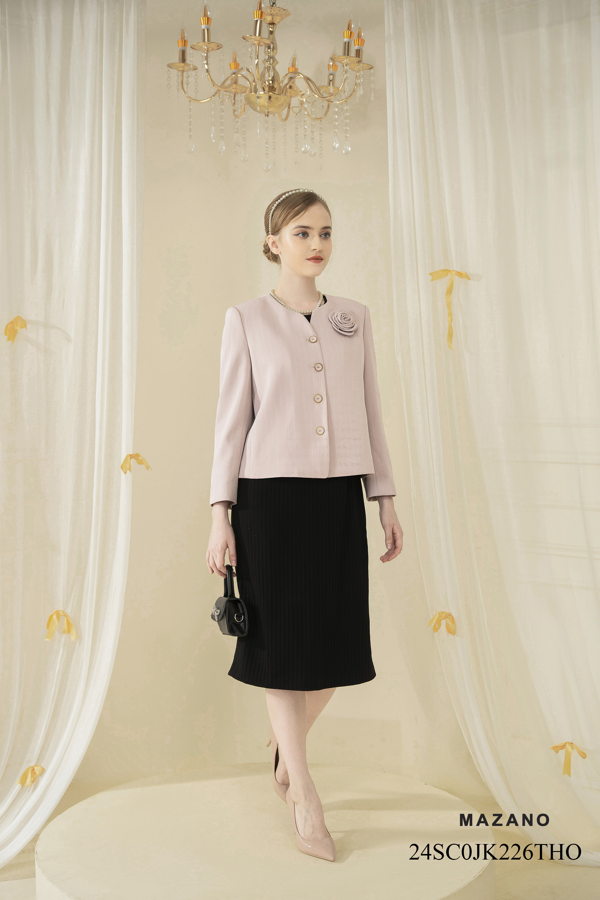 Áo khoác ngắn Suông Vải tuytxi  đính  hoa cuốn Dài dưới eo JK226THO_thumbnail_4