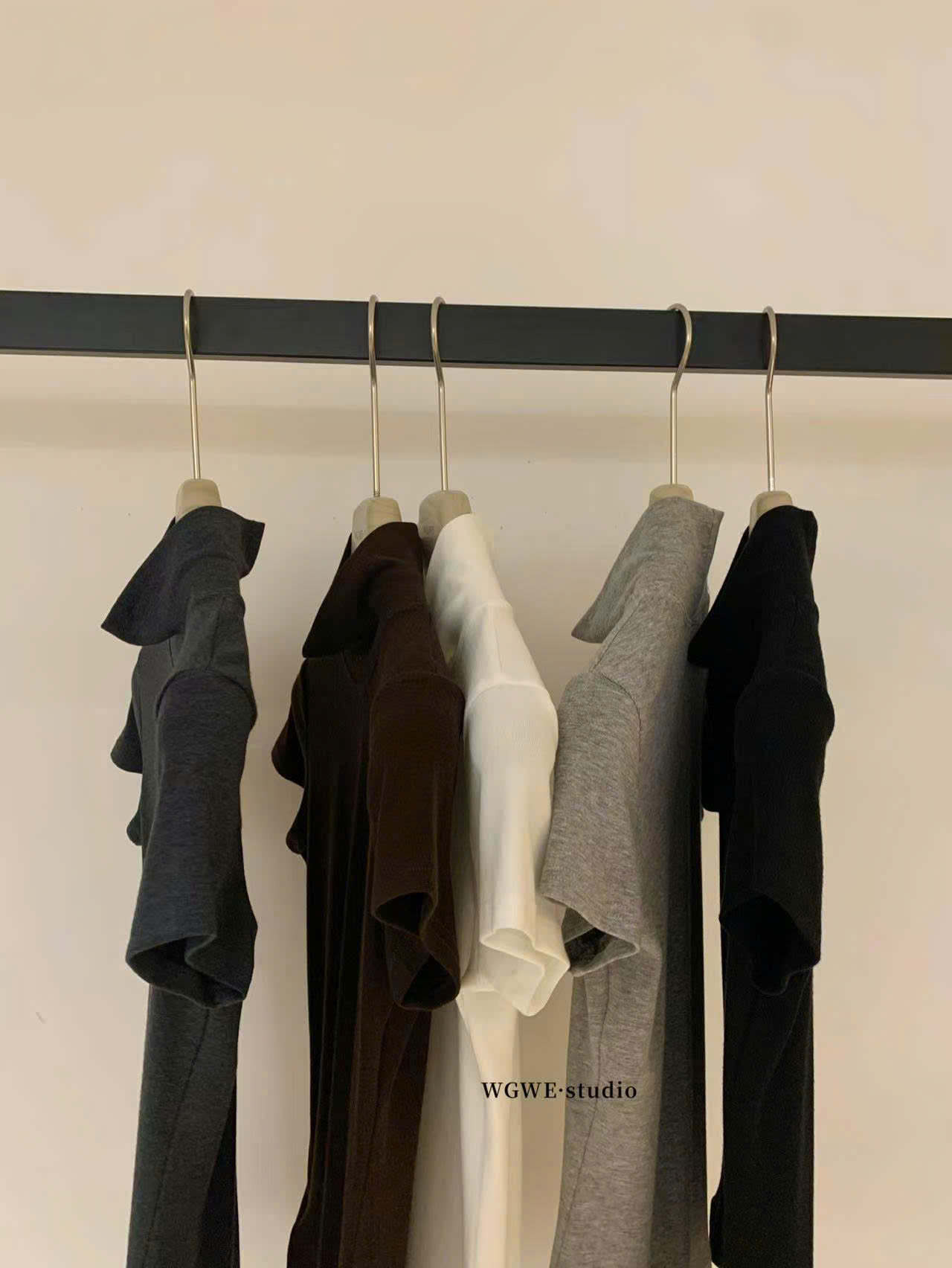 HA624 Áo cổ lọ ( TRẮNG )