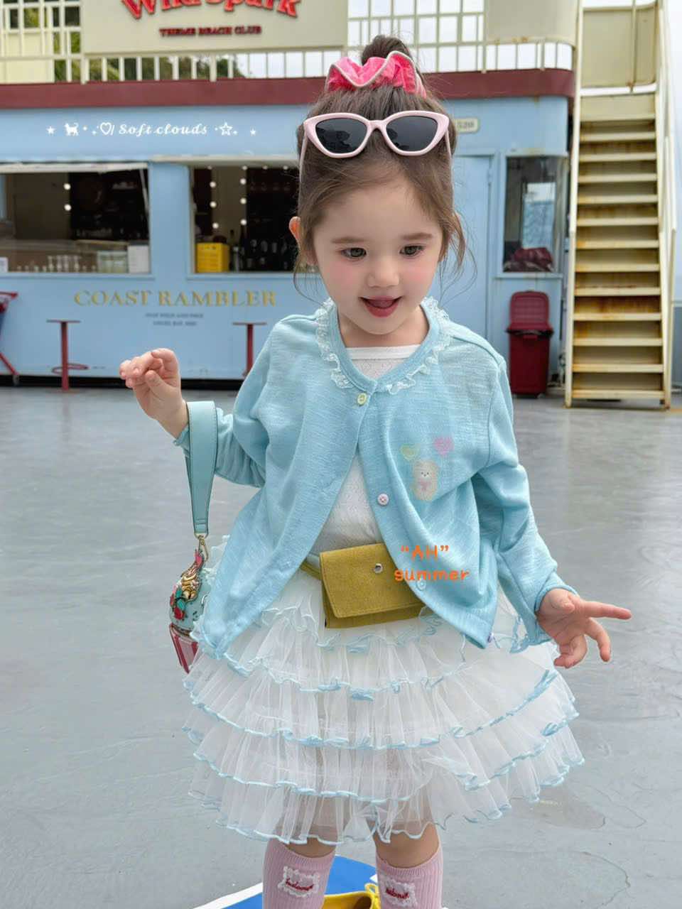 AH73 - Chân váy tutu nhiều tầng viền xanh nhạt hãng AH