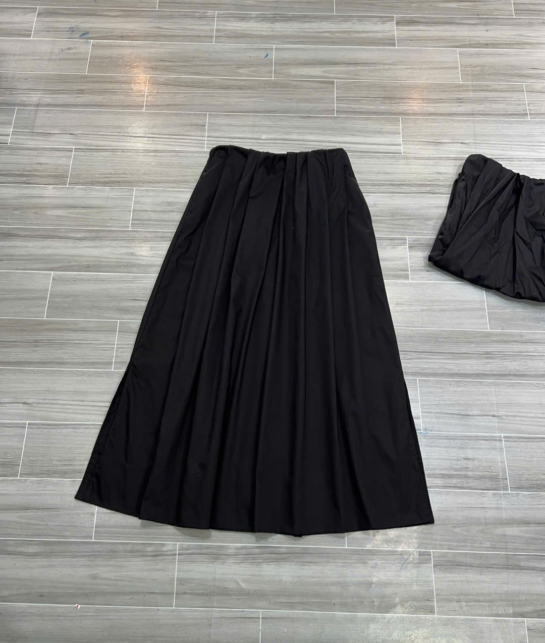 Chân váy đen dáng dài_thumbnail_18