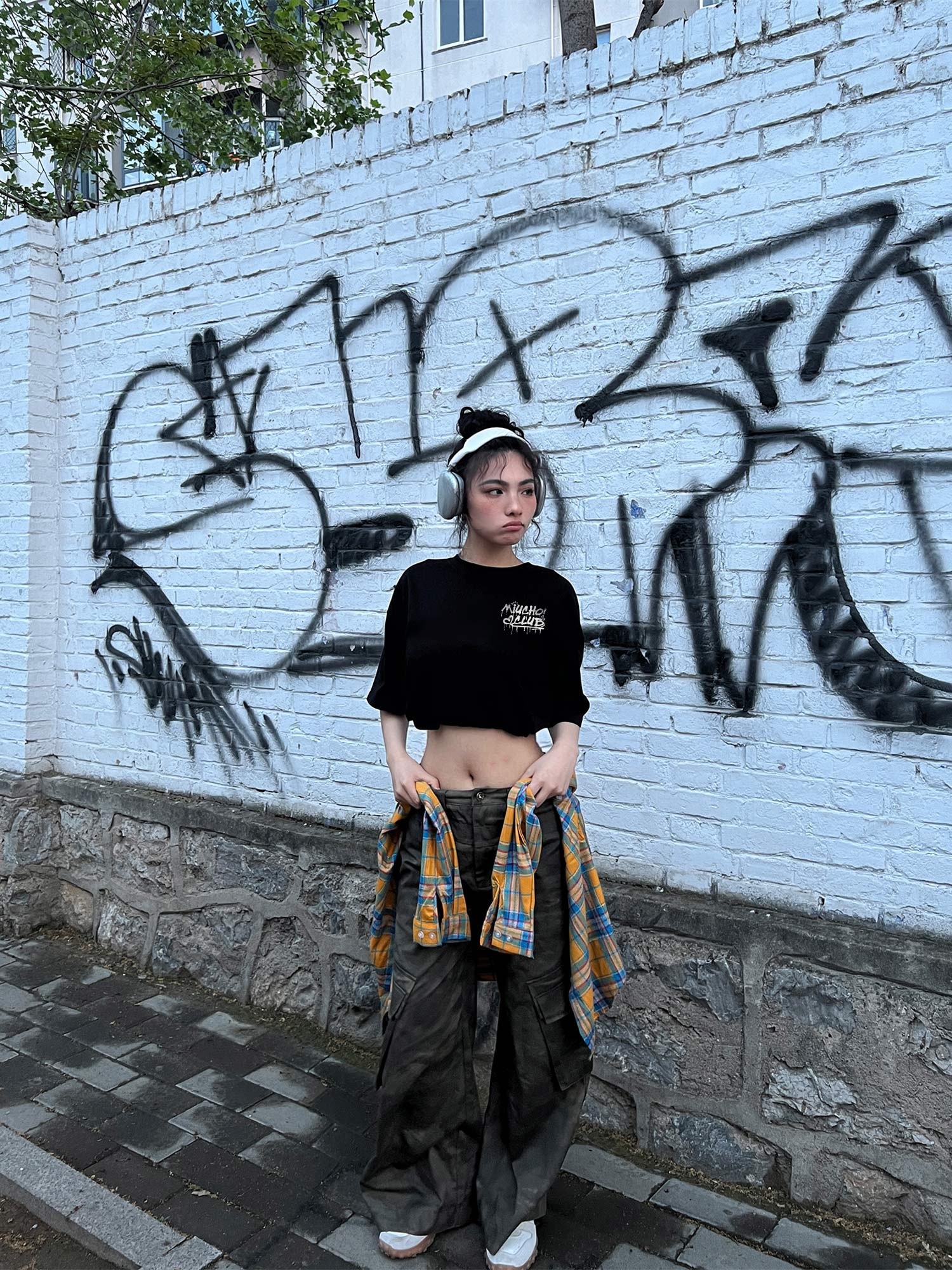 Áo thun nữ local brand form rộng 2057 Miucho vải cotton 4c 220gsm cổ tròn tay ngắn in mix_thumbnail_7