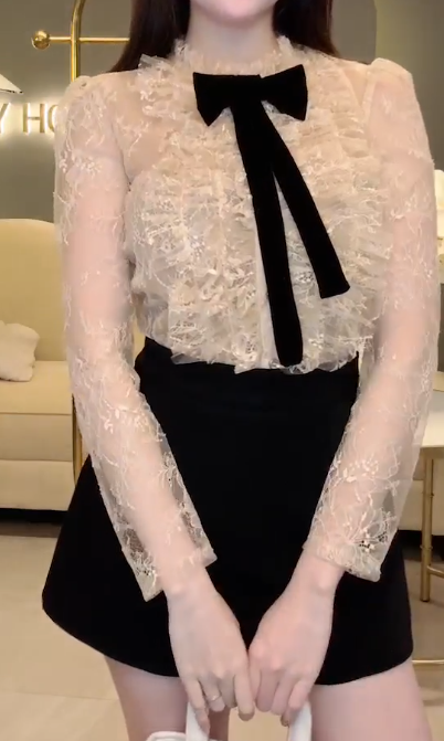 Áo Ren Hoa Nơ Cổ Phối Bèo