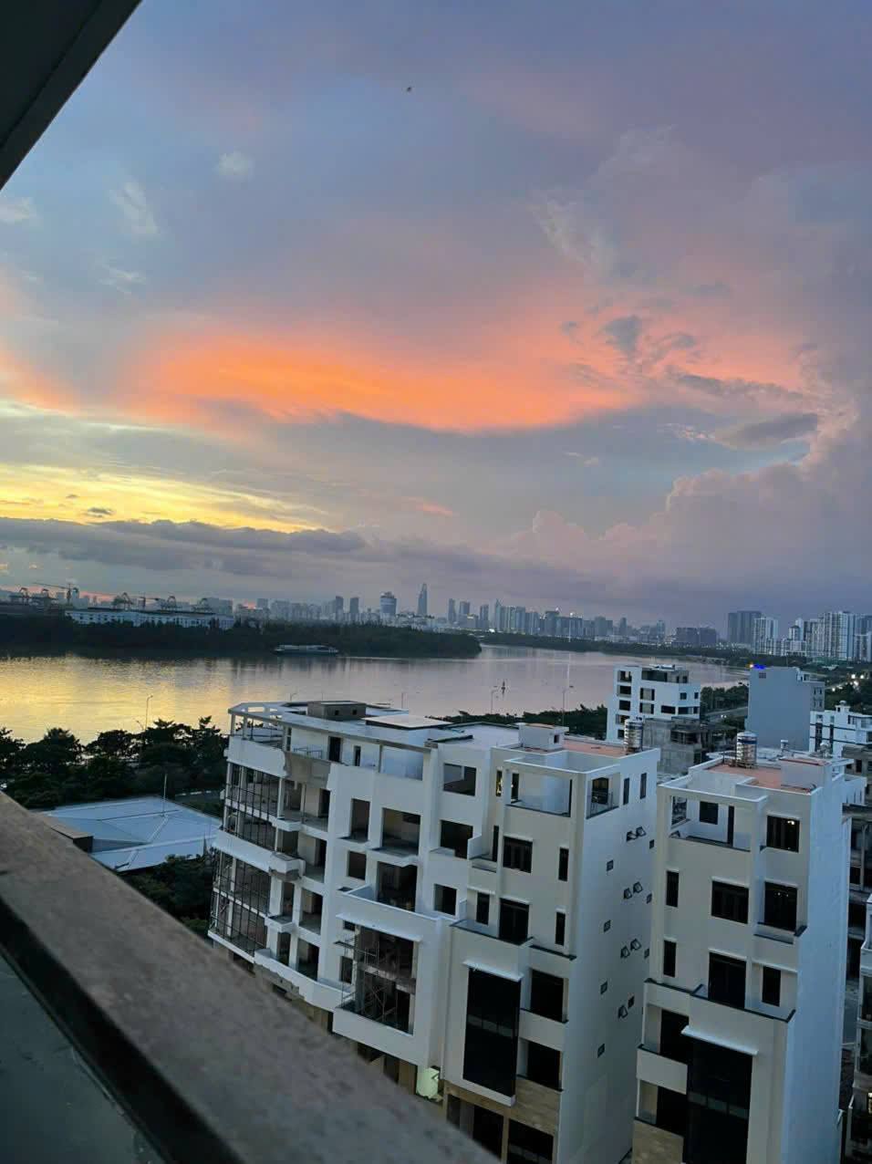 Bán căn hộ 3PN One Verandah, view nhìn ra sông, full nội thất