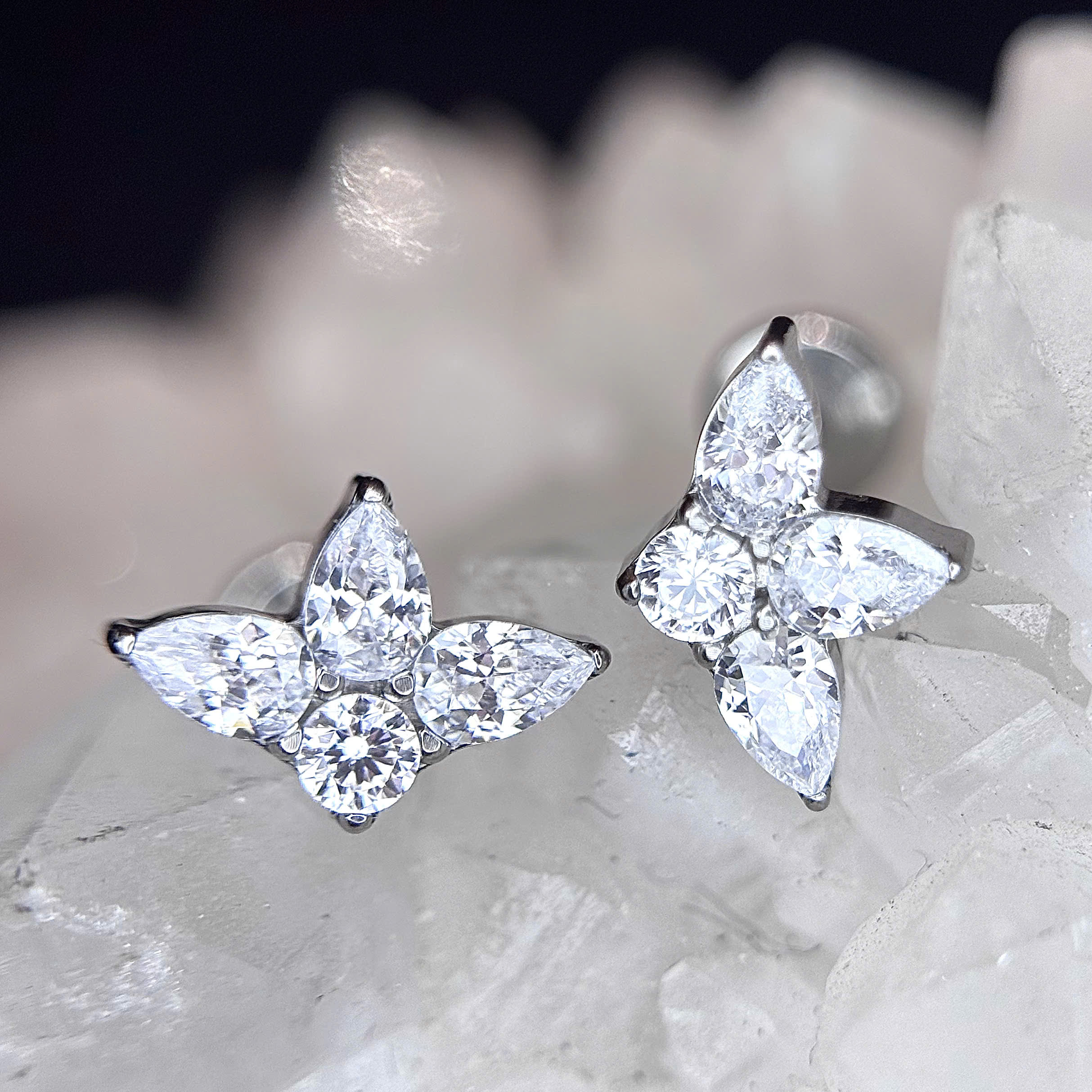 Khuyên kiểu titan hoa 3 lá giọt nước_thumbnail_2