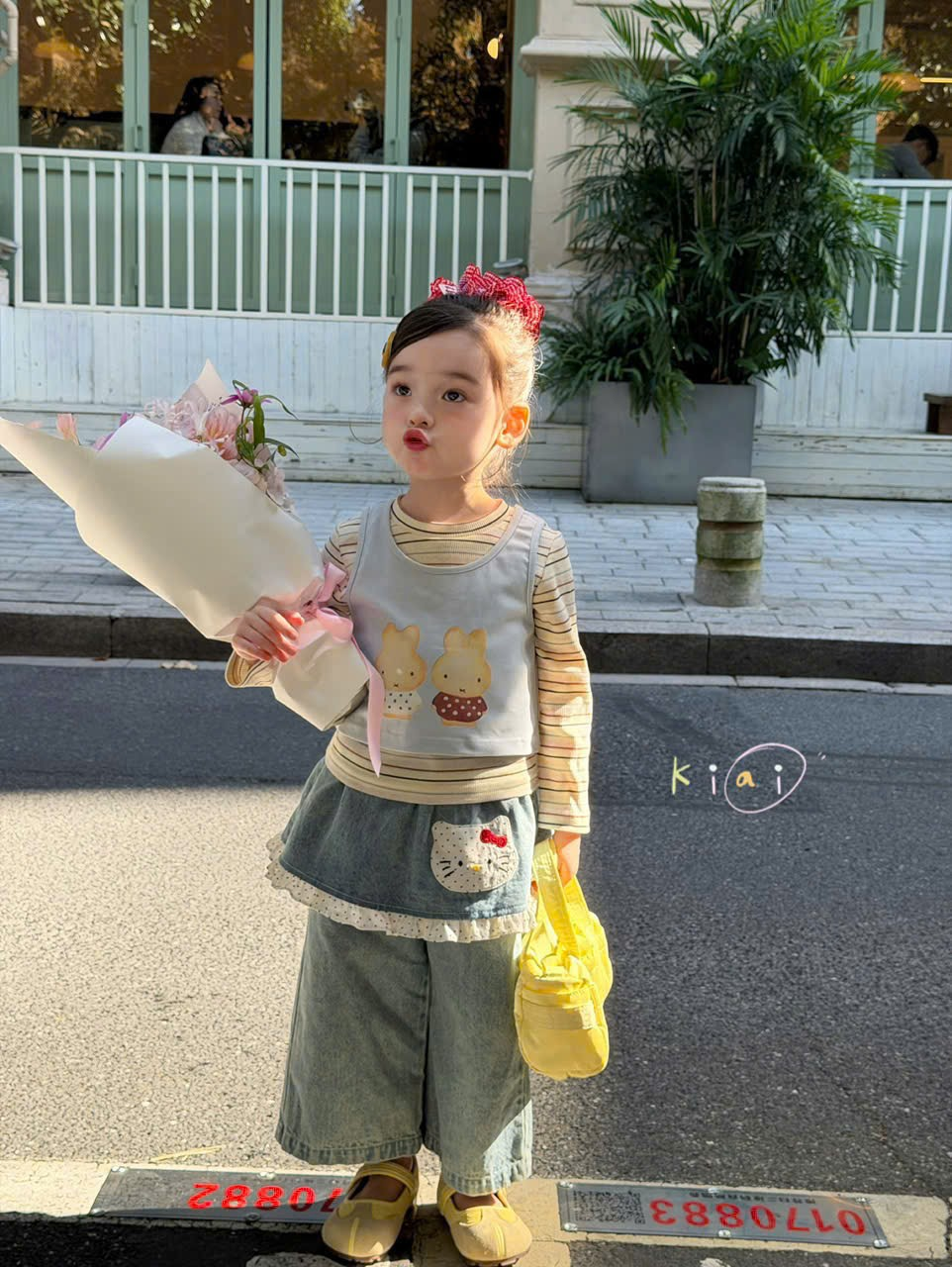 (E35) Quần bò mềm yếm kitty Kiai_thumbnail_0