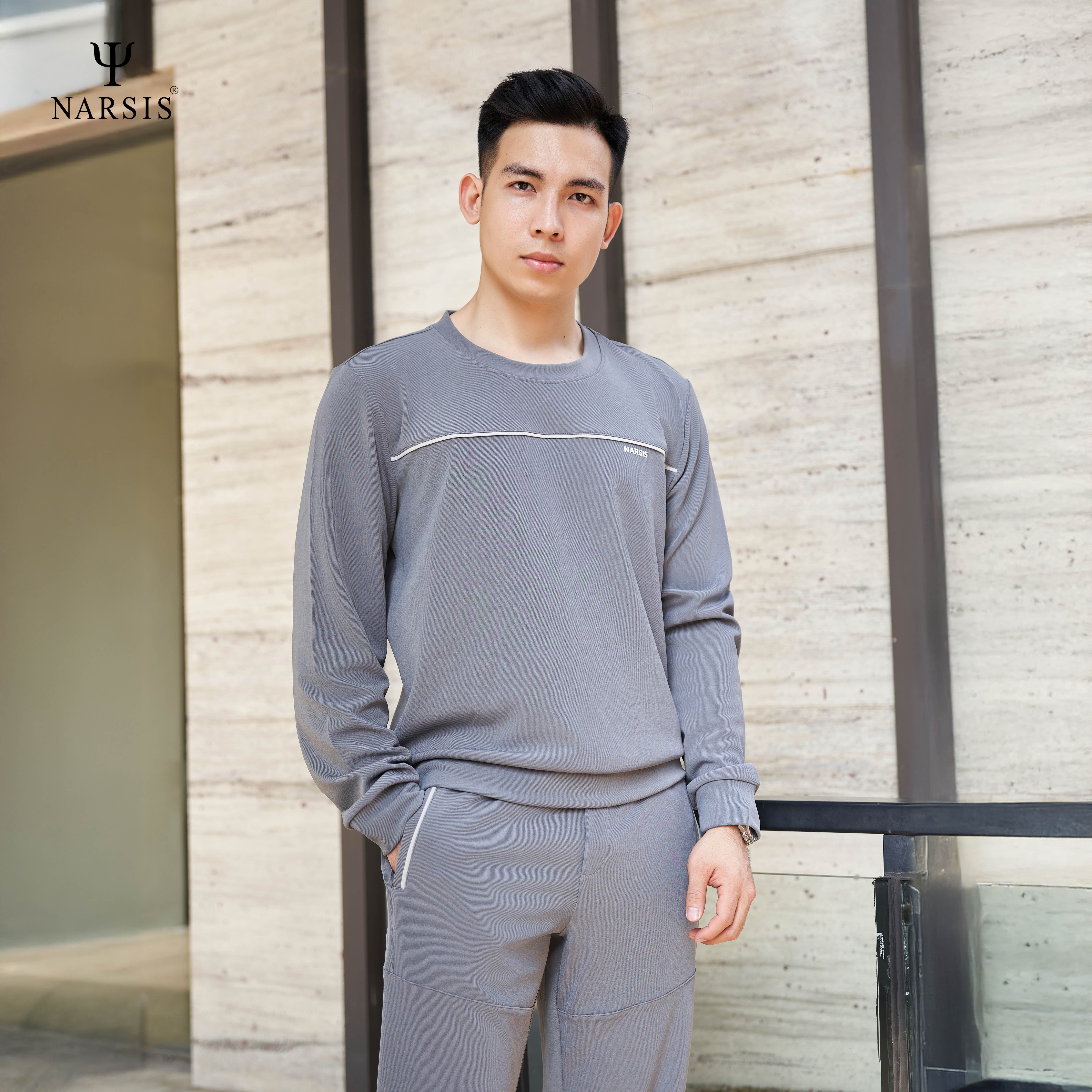 Set bộ nam thu đông Narsis E24003 vải co giãn 4 chiều, phong cách thể thao hiện đại.