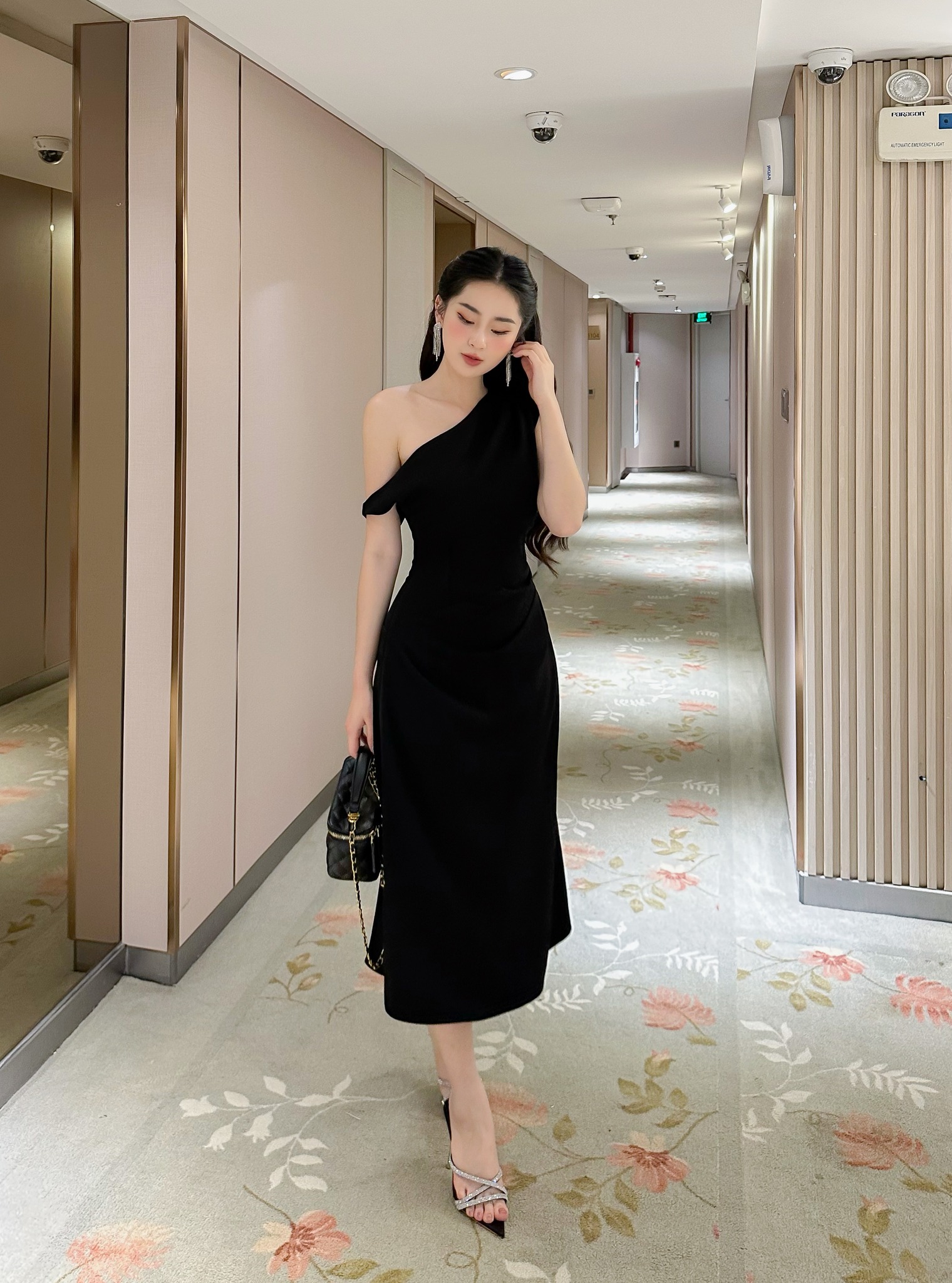 LAURA DRESS_thumbnail_4