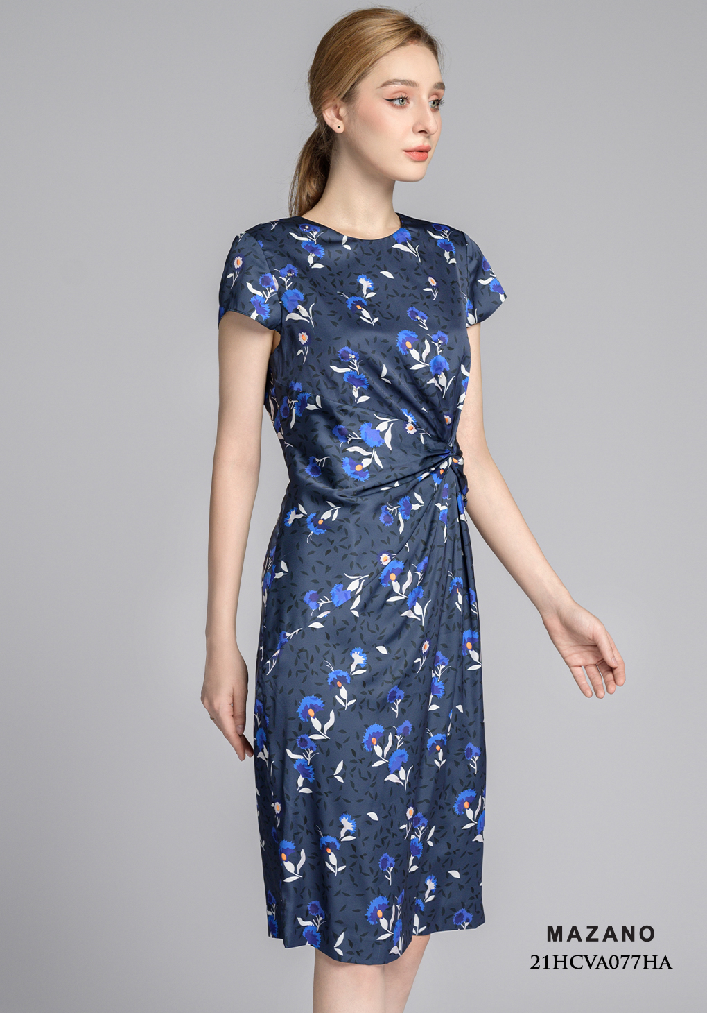 Váy lụa xanh họa tiết giúm eo_thumbnail_2