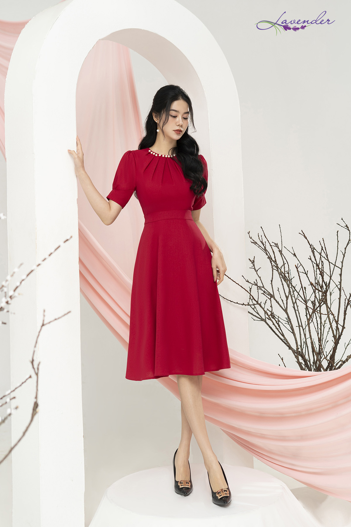 Đầm công sở dáng xòe đỏ cổ tròn đính ngọc D2999