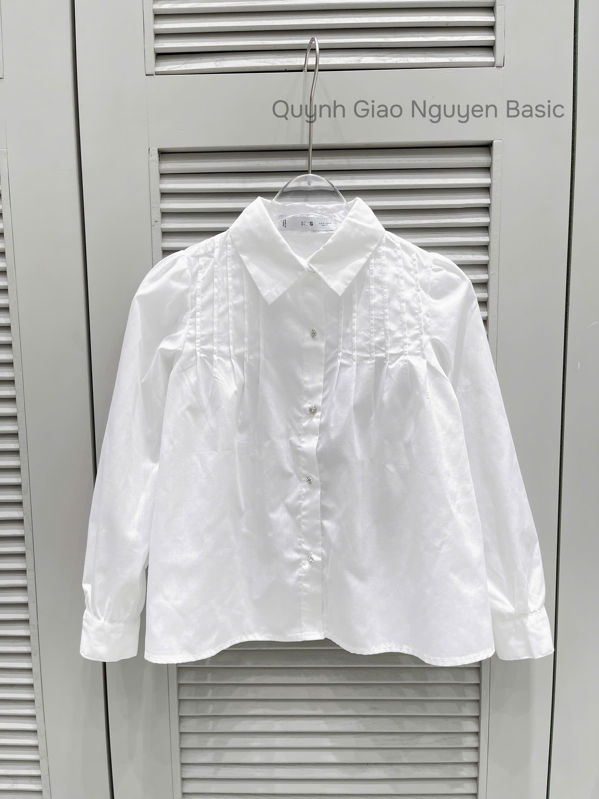 TE091 - Áo sơmi trắng bé