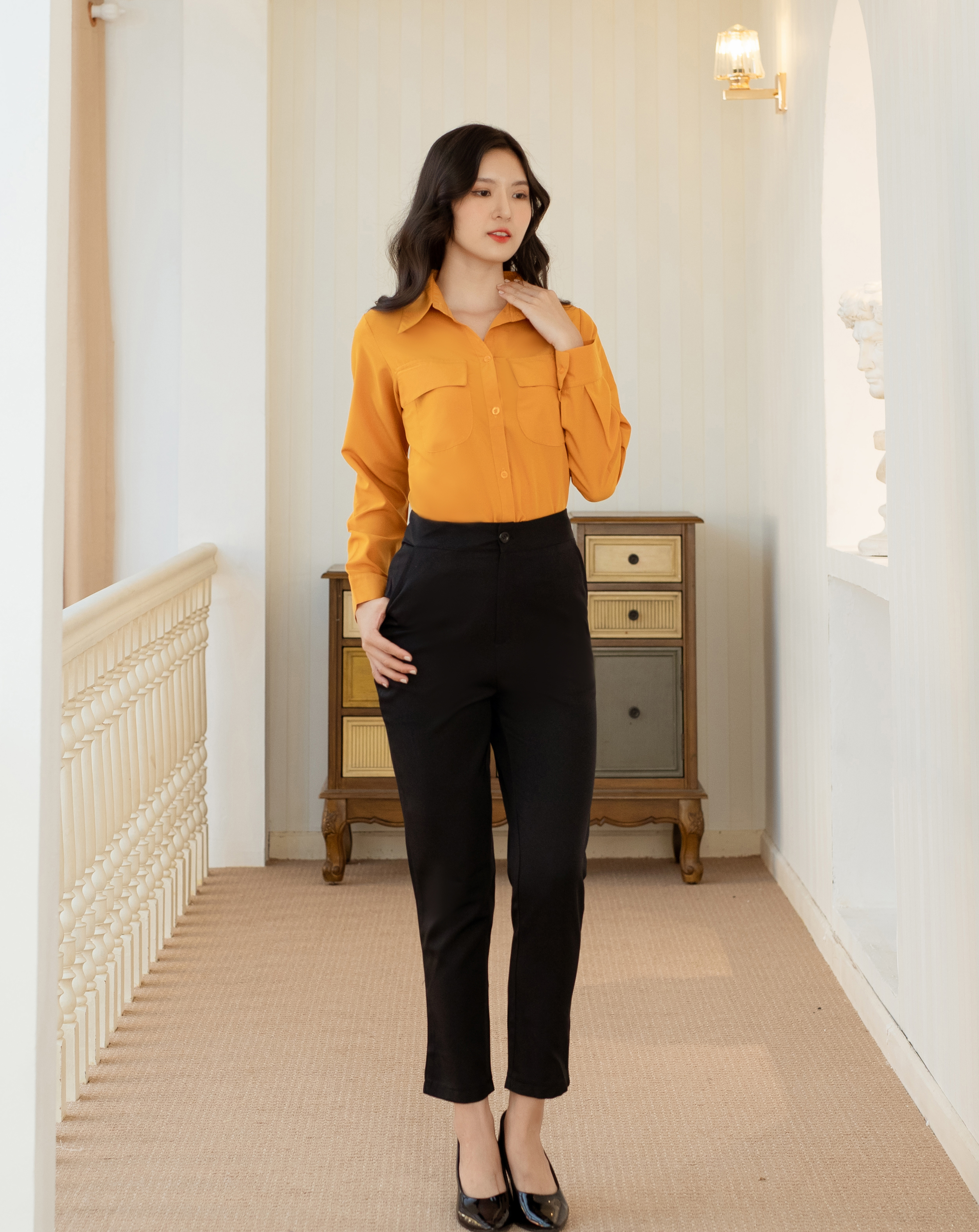 Sơ mi form dài xẻ eo cao xinh xắn_thumbnail_21