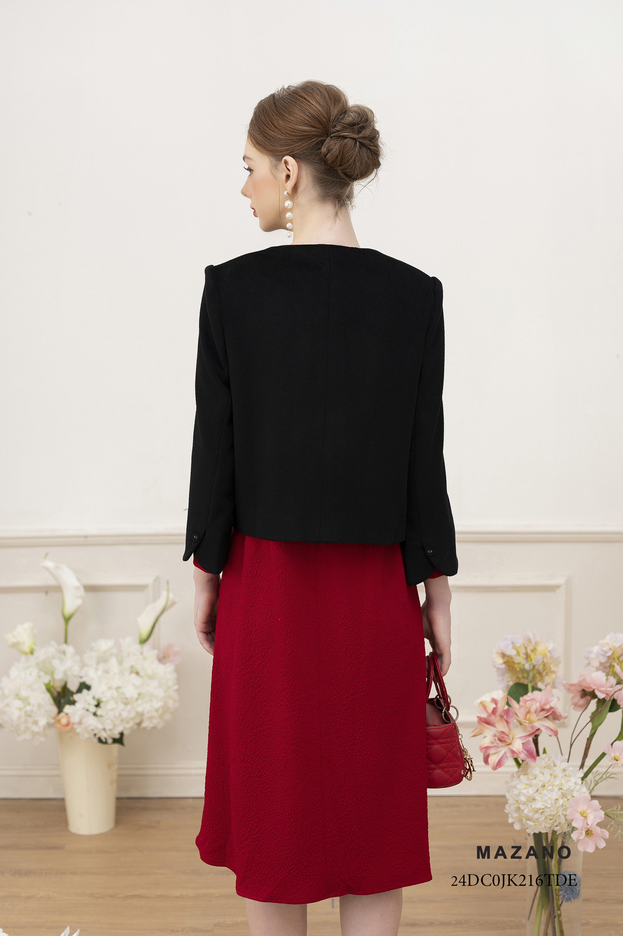 Áo khoác suông ngắn Vải dạ Đính hoa cuốn Cổ tròn cách điệu Tay dài  Dài dưới eo_thumbnail_4