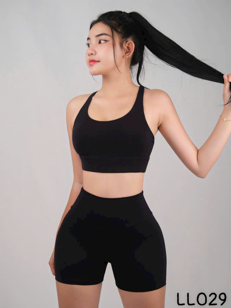 Quần Đùi Thể Thao LuLu Chun Mông, Dáng Ôm Body