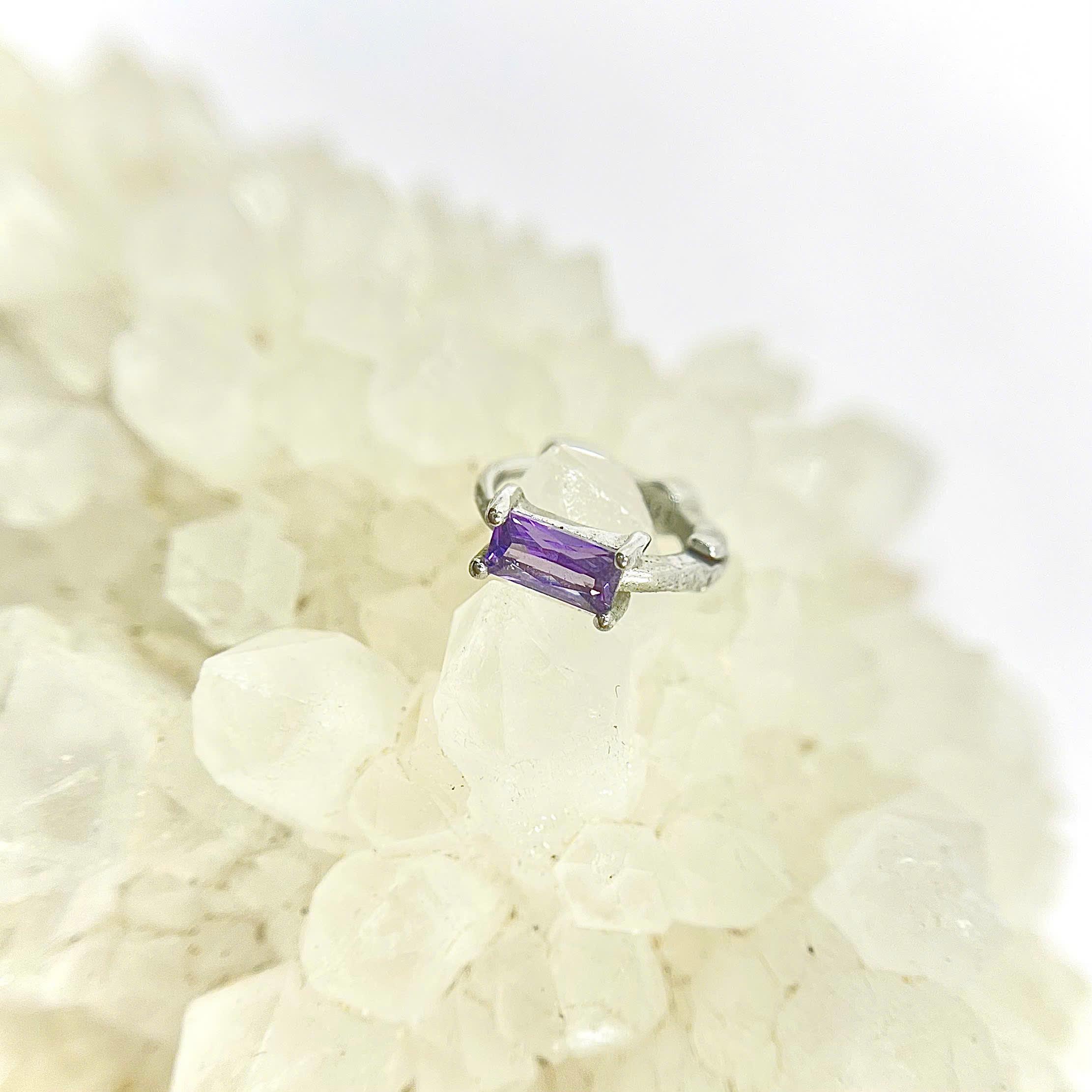 Khuyên vòng kiểu đá tím_thumbnail_1