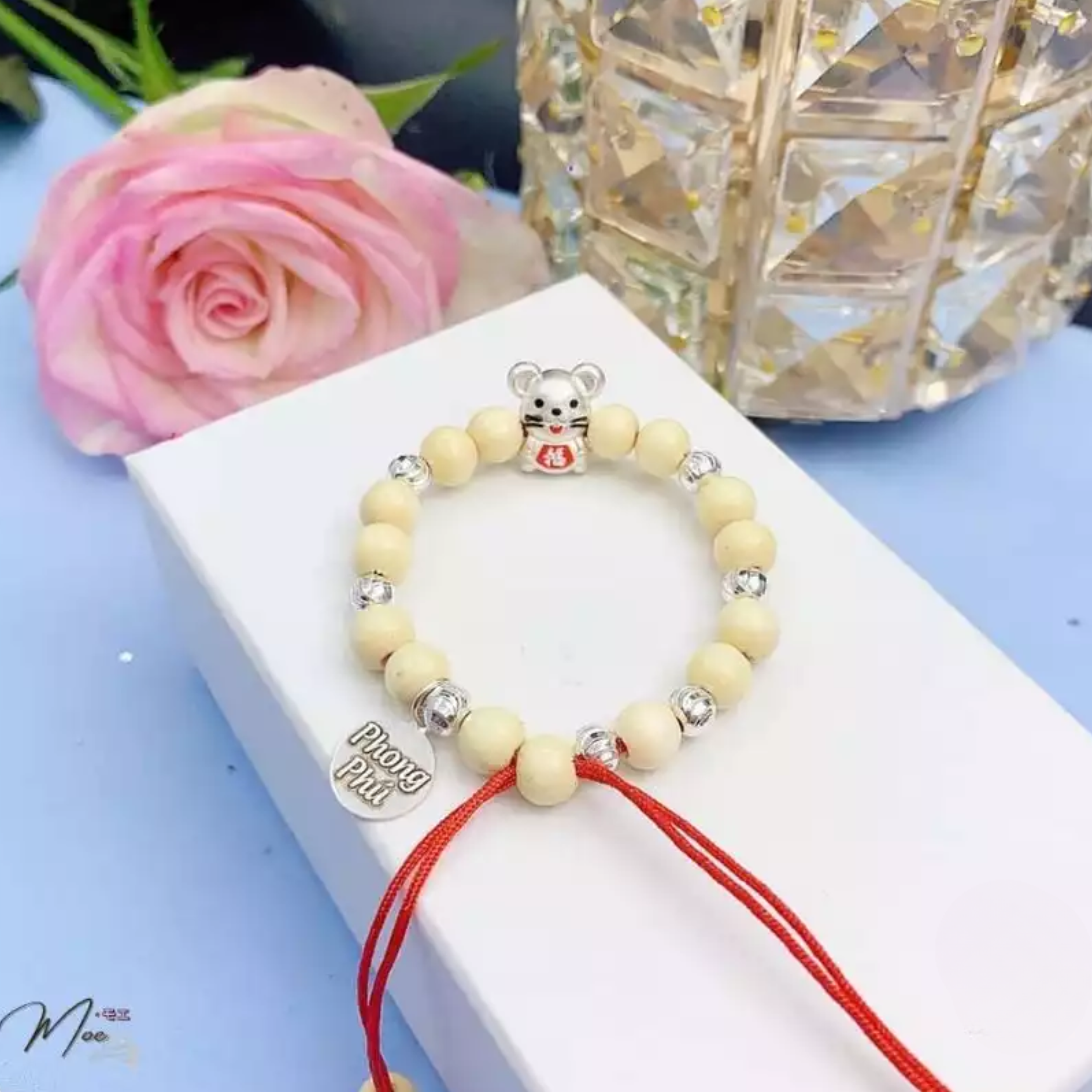 B28 - Lắc tay vòng dâu mix bi bạc khắc tên con giáp