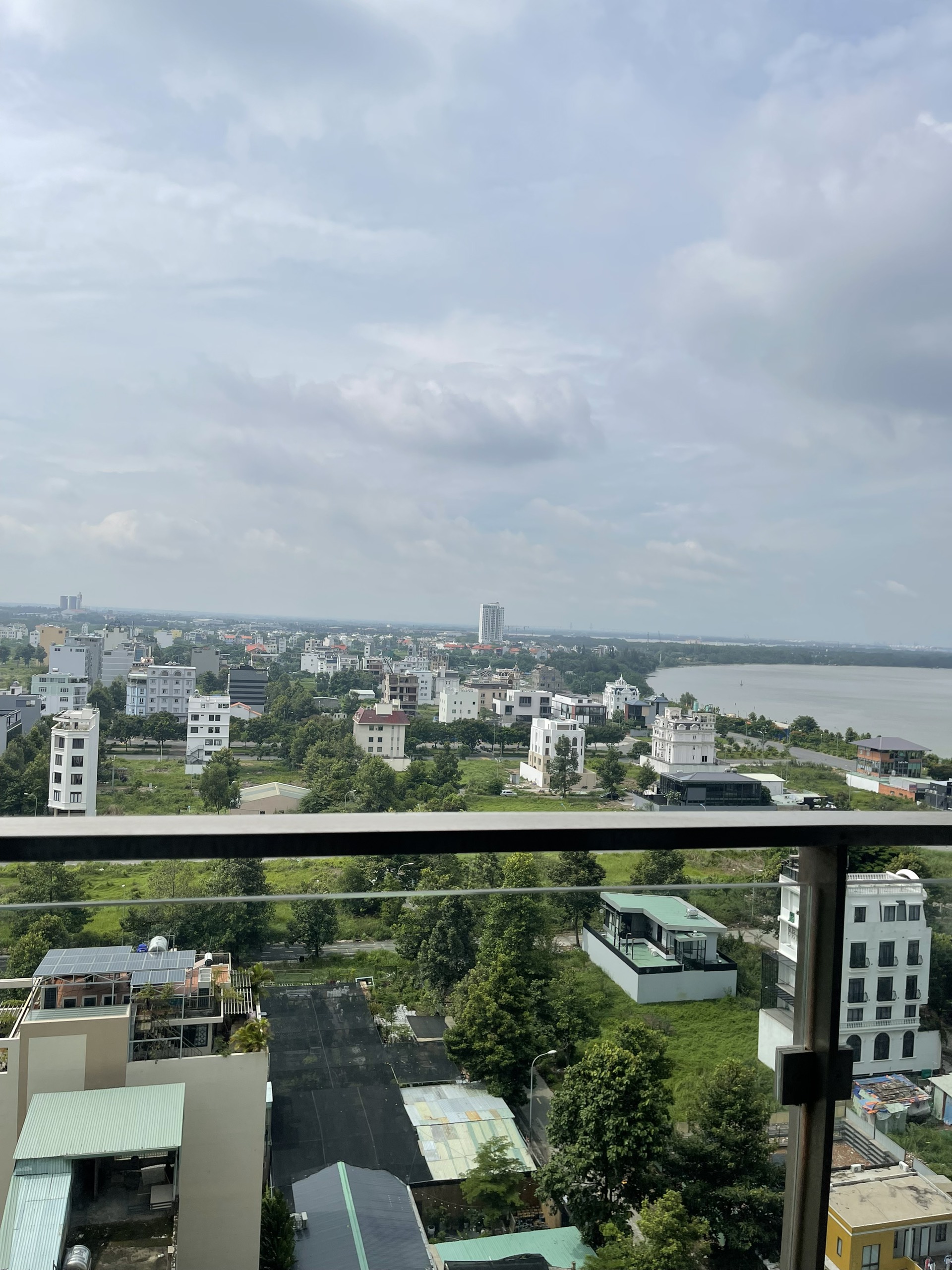 Chủ nhà kẹt tiền cần bán 1 phòng ngủ, NTCB. View sông, giá 4.3 tỷ_thumbnail_3