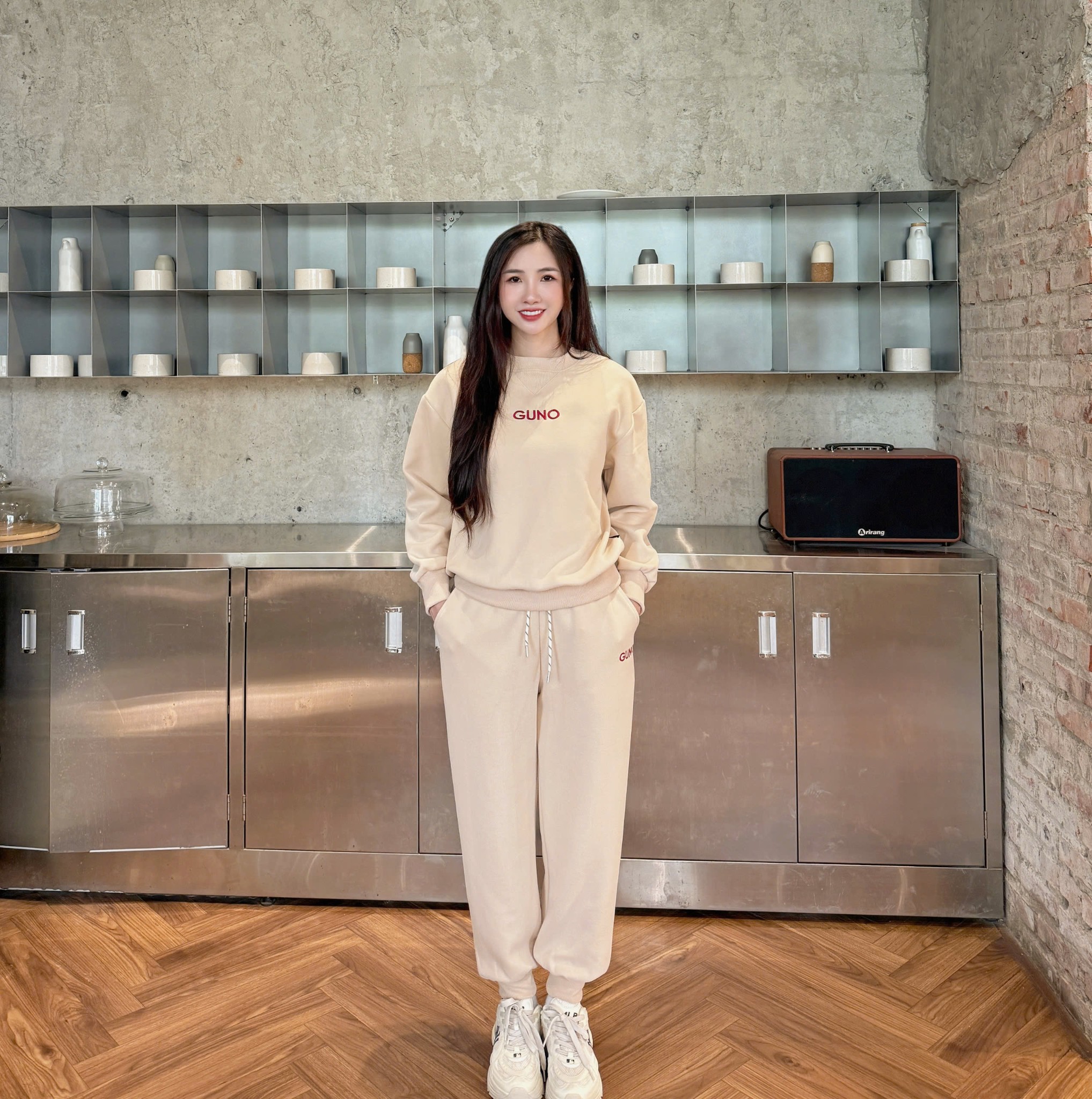 25BG150-Bộ quần áo NỈ NỮ GUNO logo tay quần bo BASIC 200226_thumbnail_7