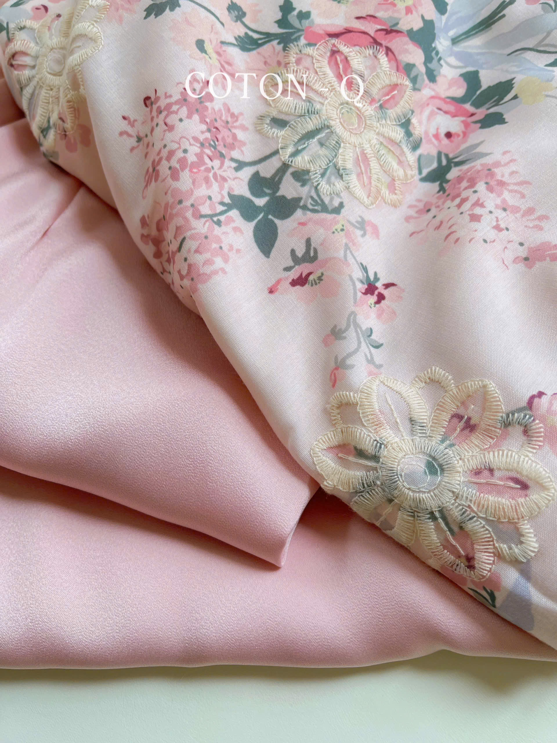 Set áo dài hoa in thêu + quần_thumbnail_3