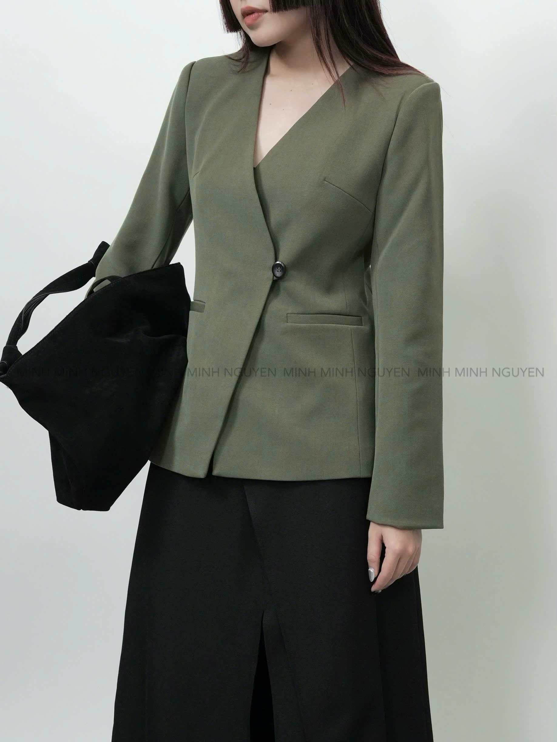 AO VEST ANTHRO_thumbnail_1