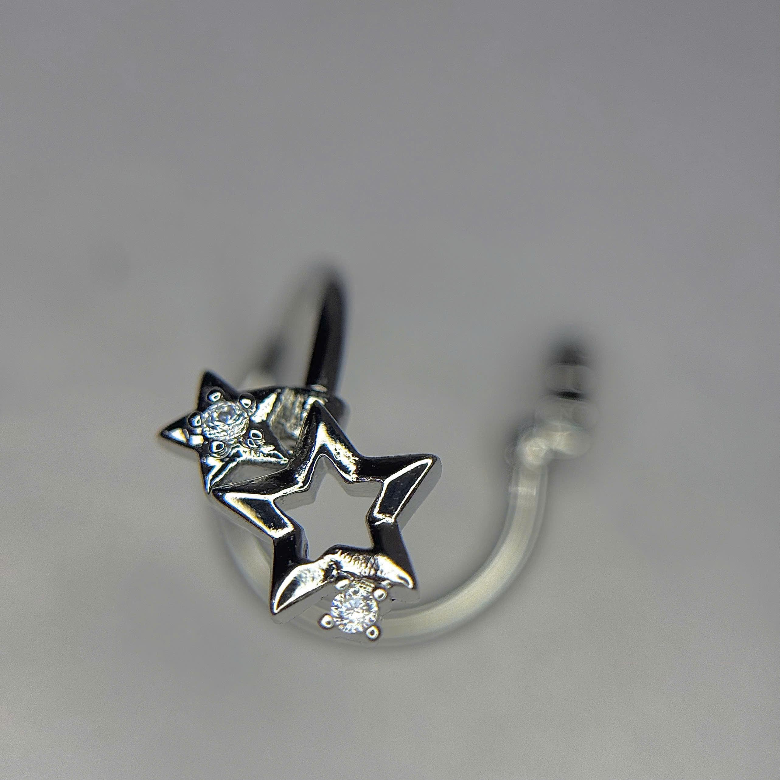 khuyên kiểu vòng xoắn ngôi sao