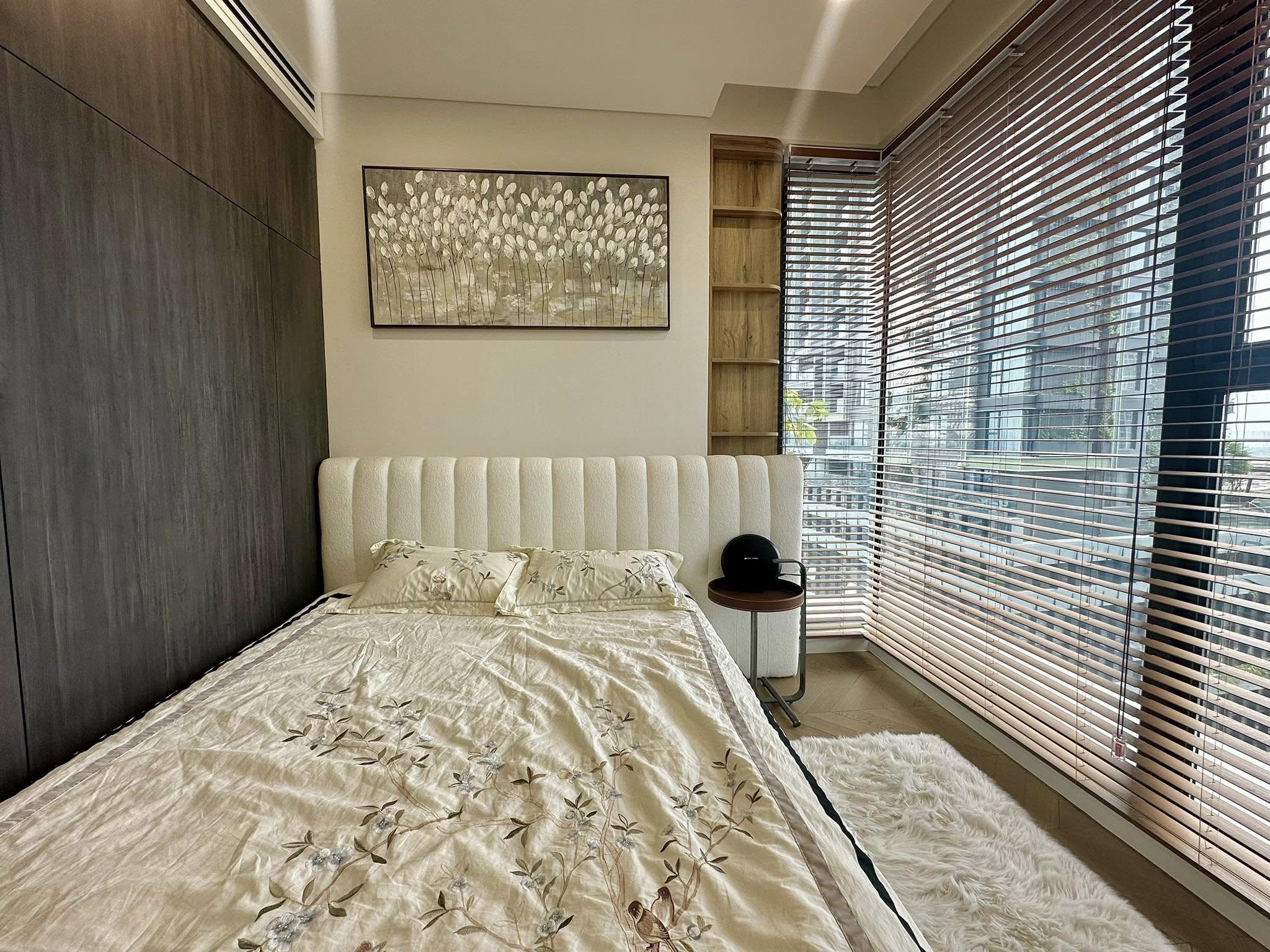 Cho thuê căn hộ 2 phòng ngủ Lumiere Riverside view ngắm thành phố rất đẹp_thumbnail_2