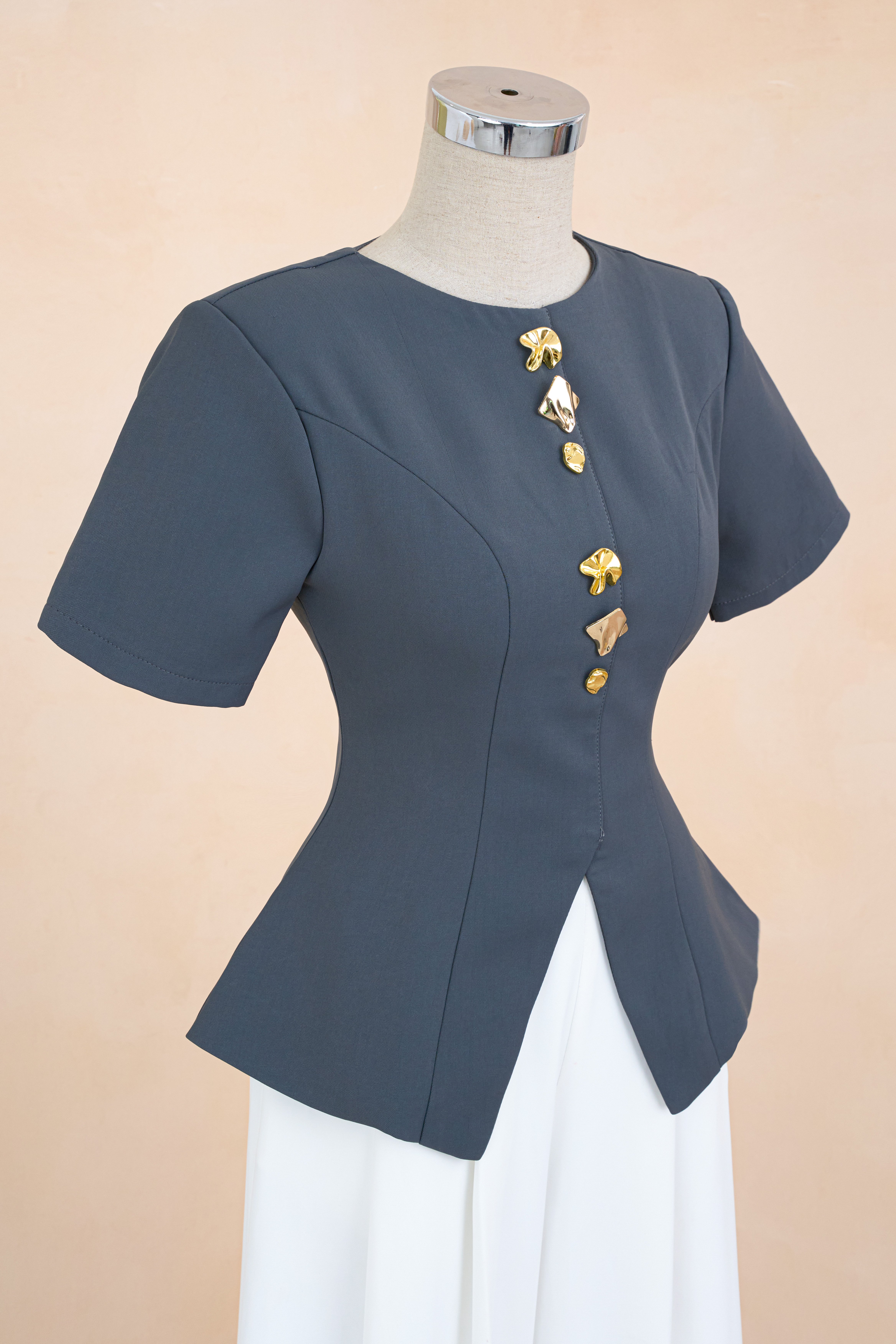 Áo PL Cổ Tròn Khuy Vàng_thumbnail_3