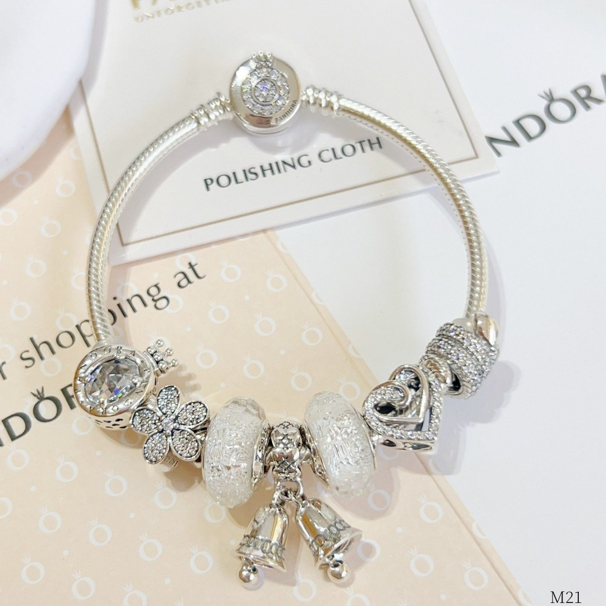 LT588 - Vòng Pandora chuông trắng