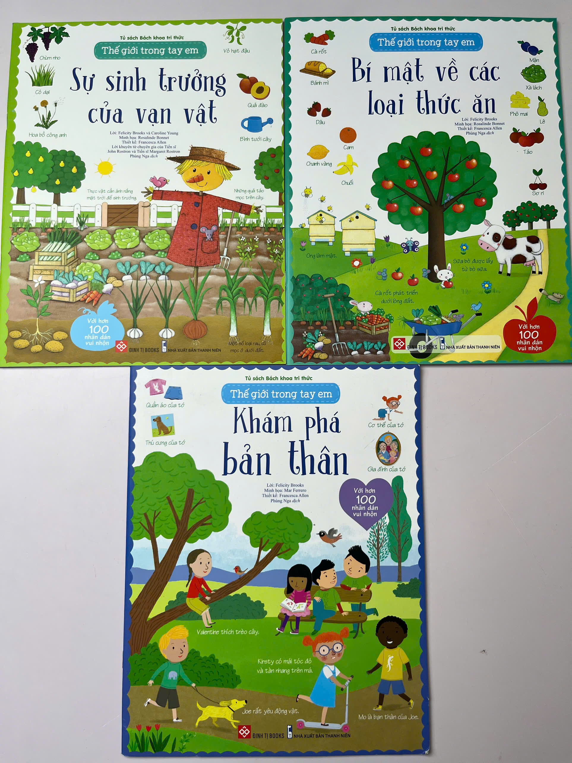 Combo 3 cuốn Thế Giới Trong Tay Em_thumbnail_1