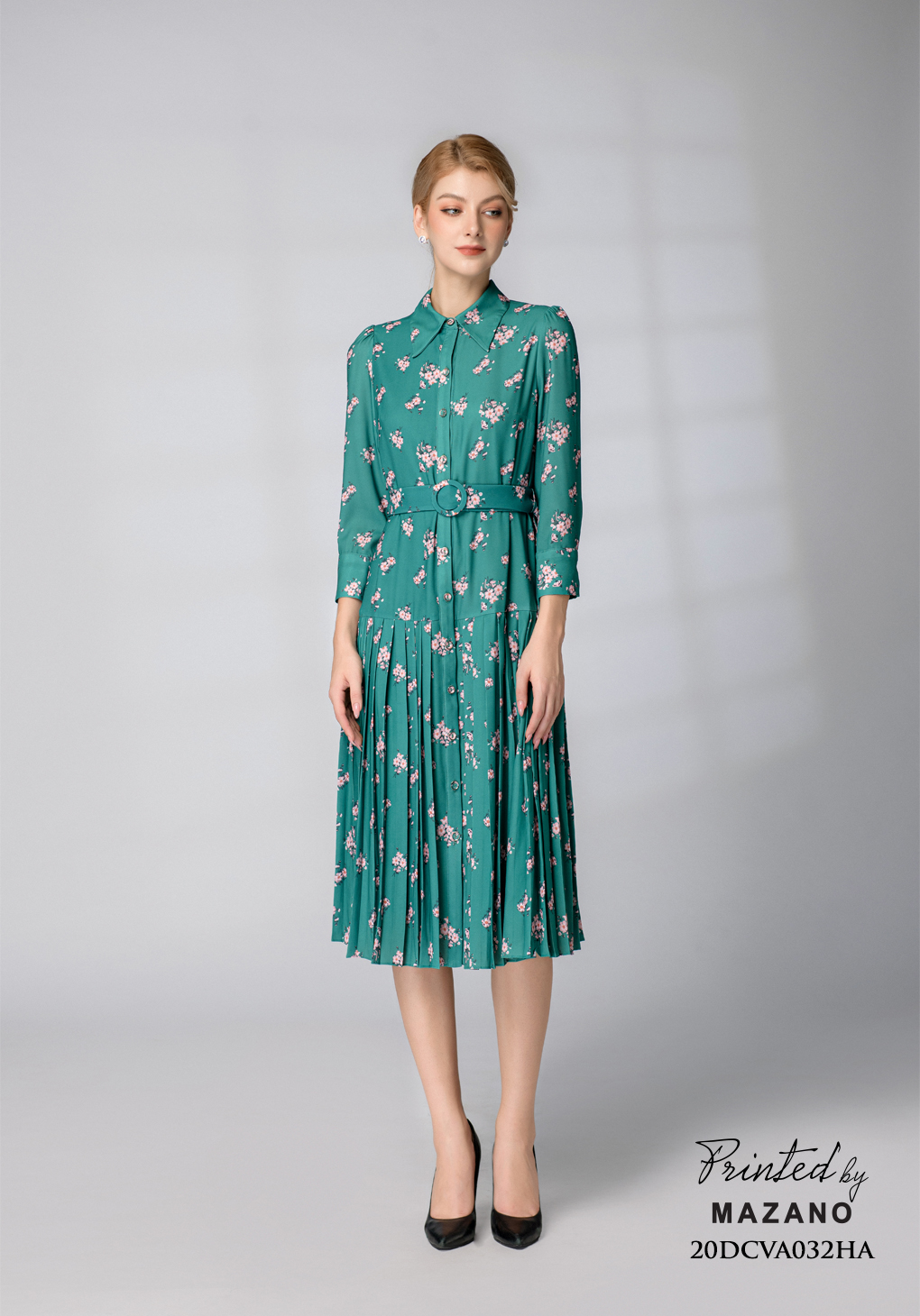 Đầm xanh lá dập ly họa tiết thắt đai