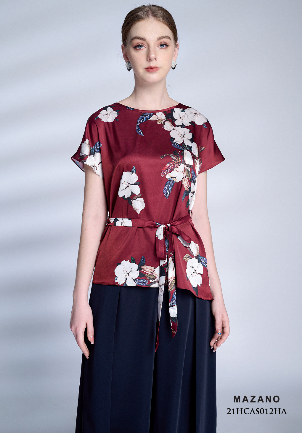 Áo mullet đỏ họa tiết thắt đai