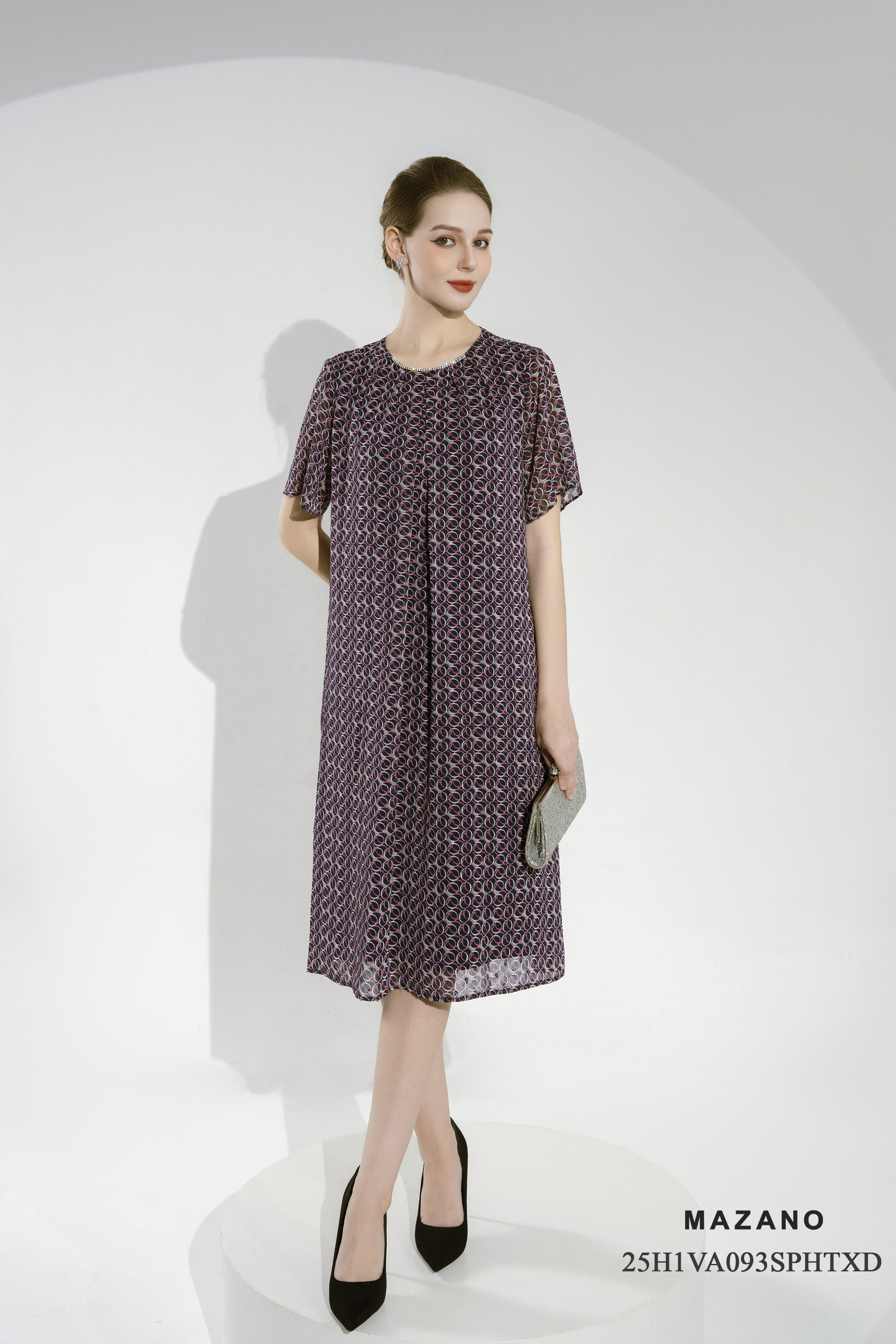 Váy Đầm Suông Vải voan 3D Đính đá thủ công Cổ tròn Tay ngắn Dài qua gối_thumbnail_2