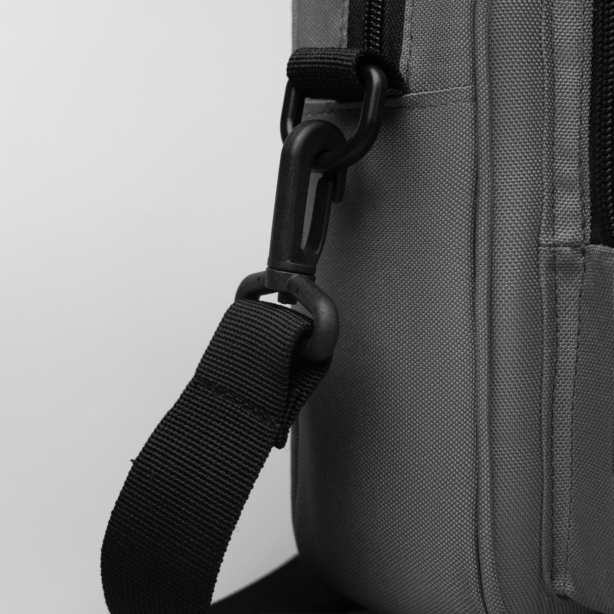 TÚI ĐEO CHÉO LEO_thumbnail_10