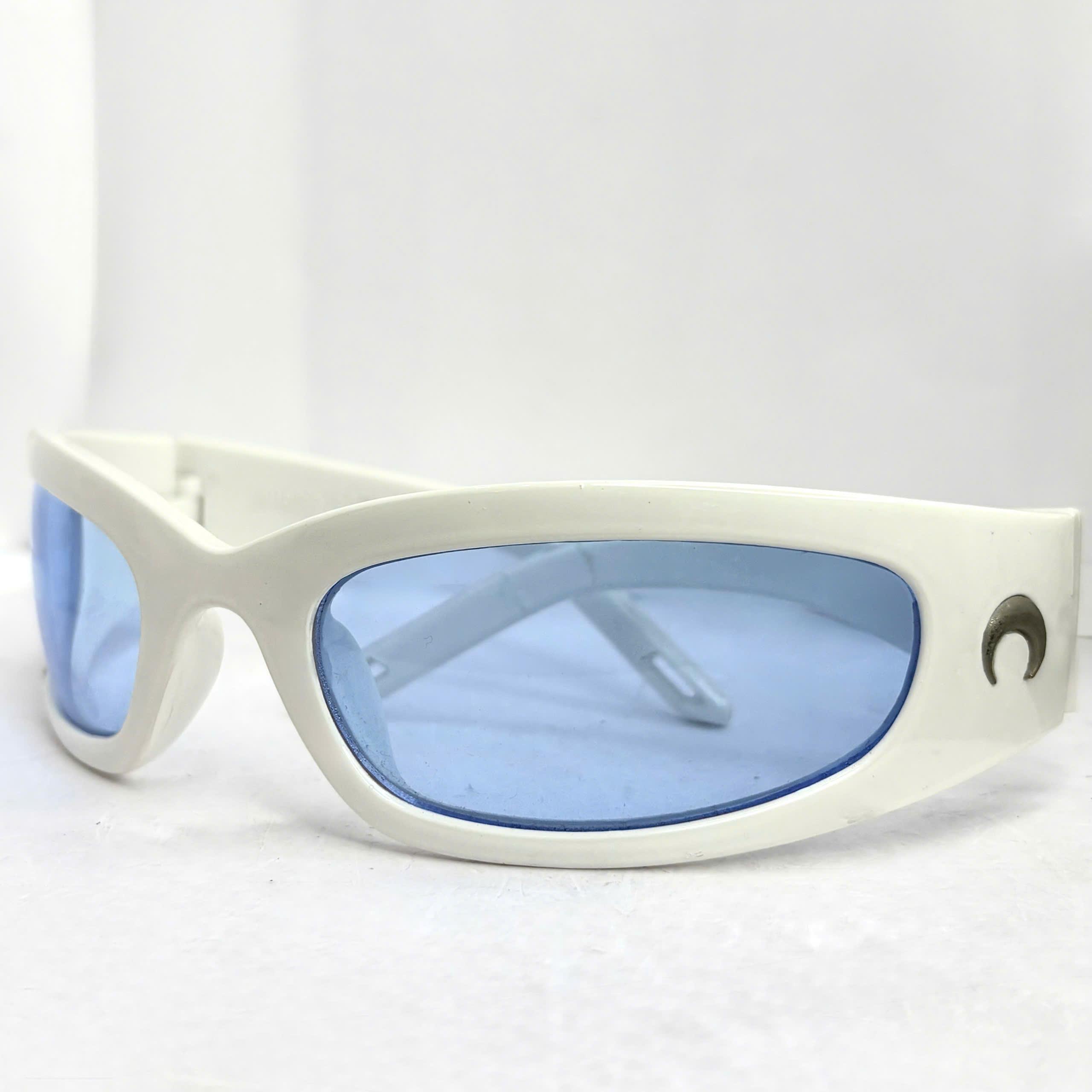 Kính mắt trắng mặt trăng kính xanh biển